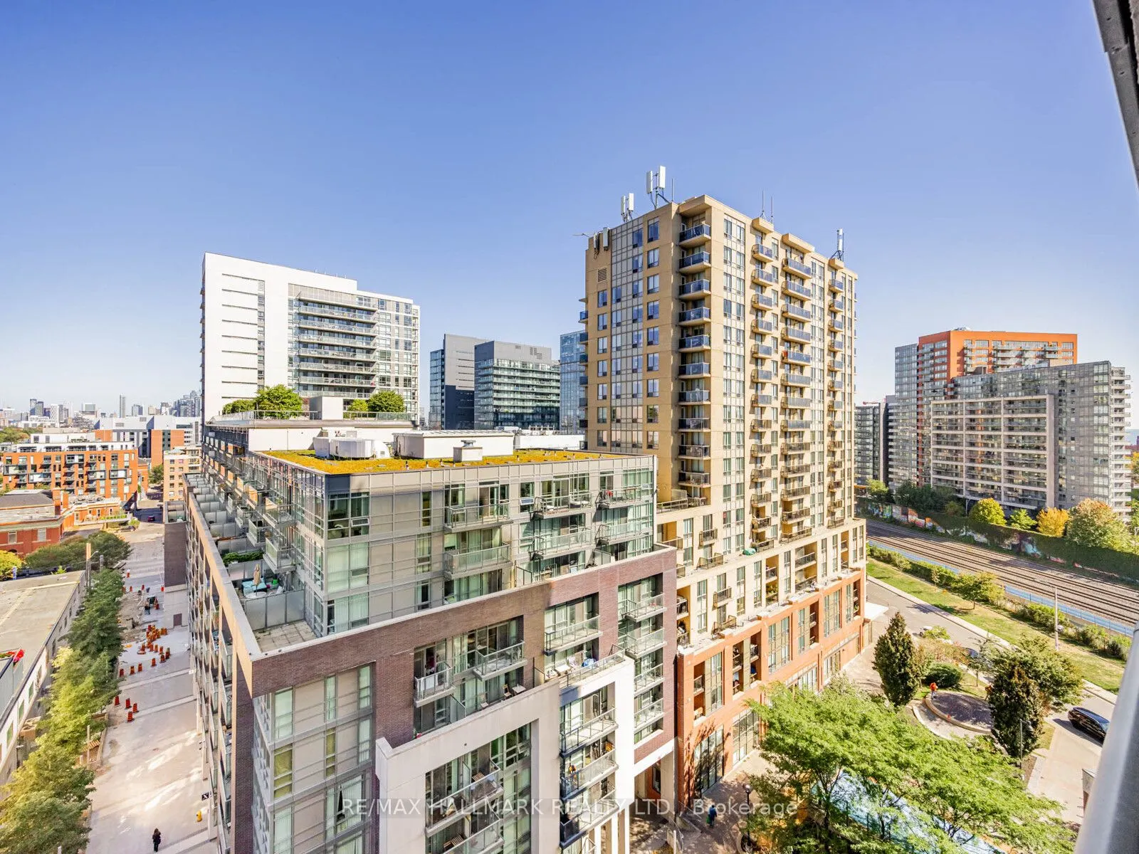 1171 Queen Street W, #1104