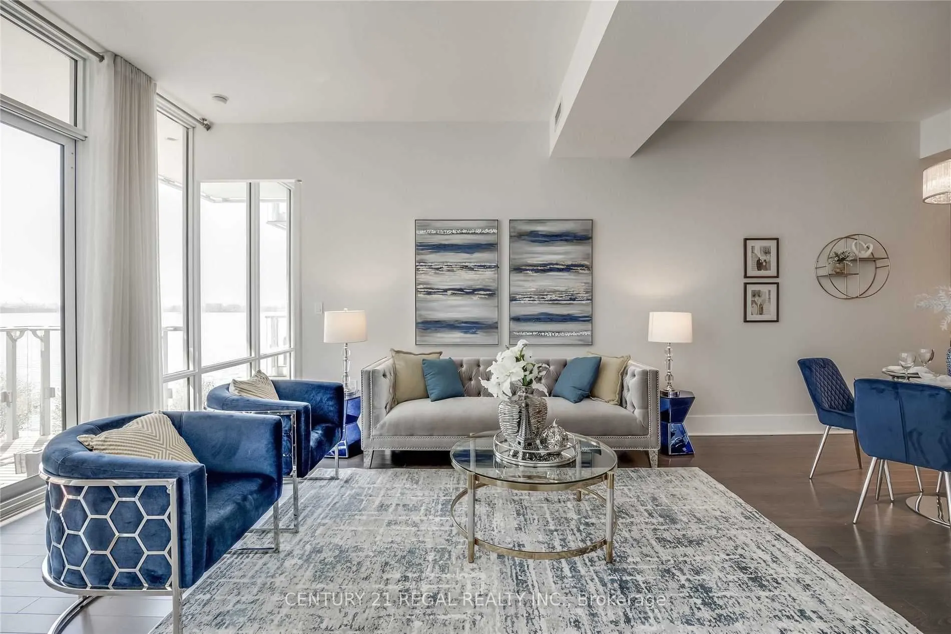 29 Queens Quay E, #508