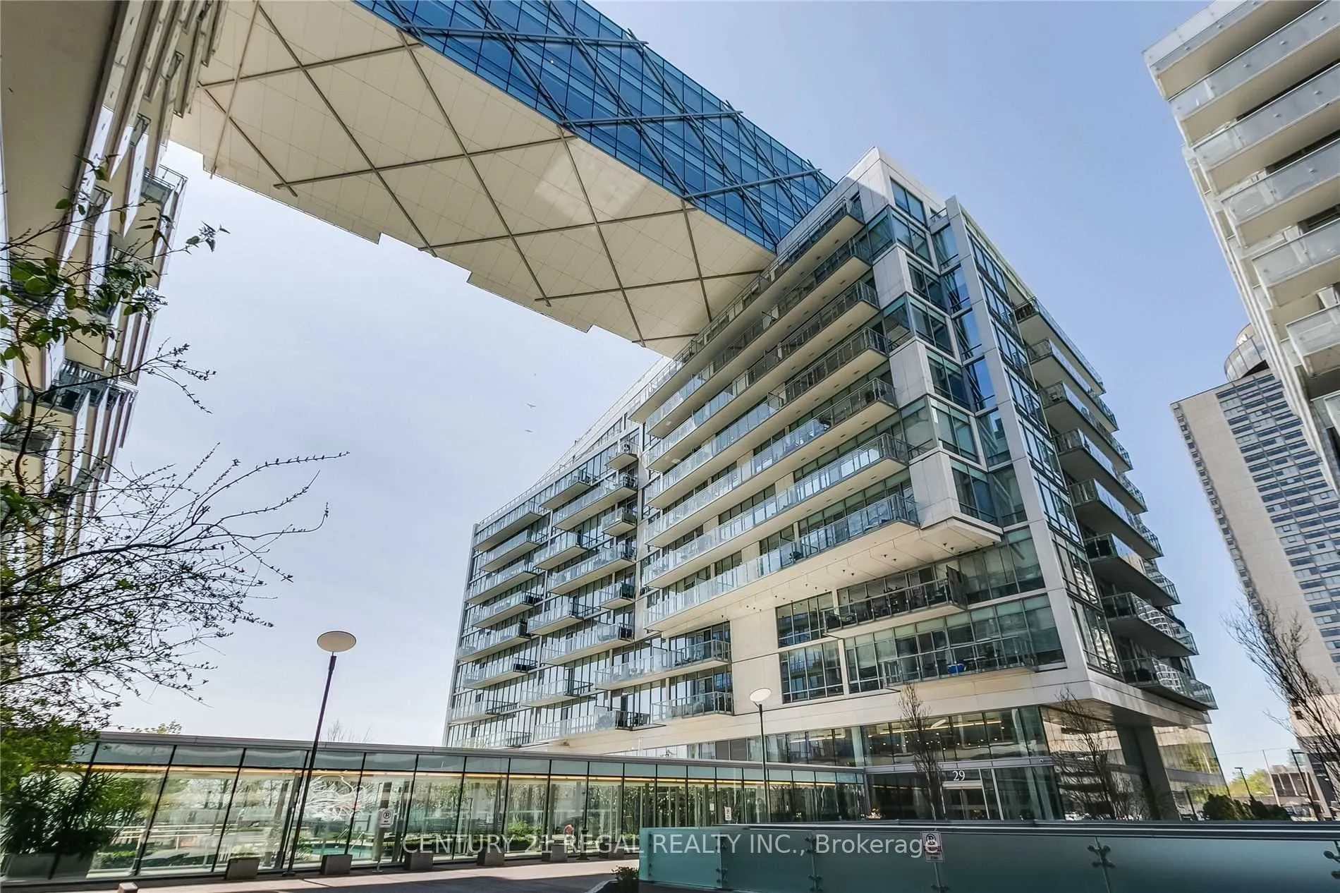 29 Queens Quay E, #508