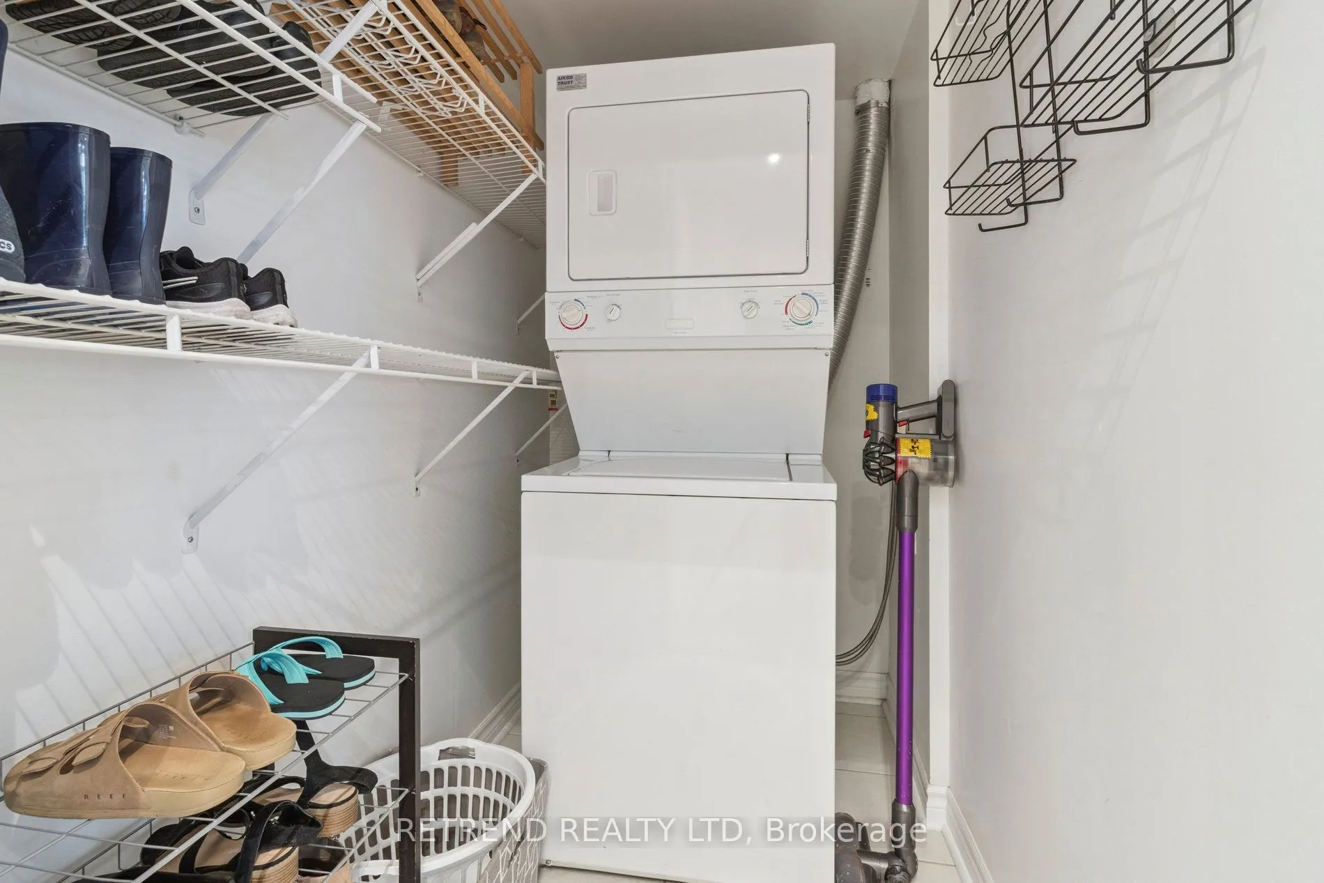 27 Rean Drive, #712
