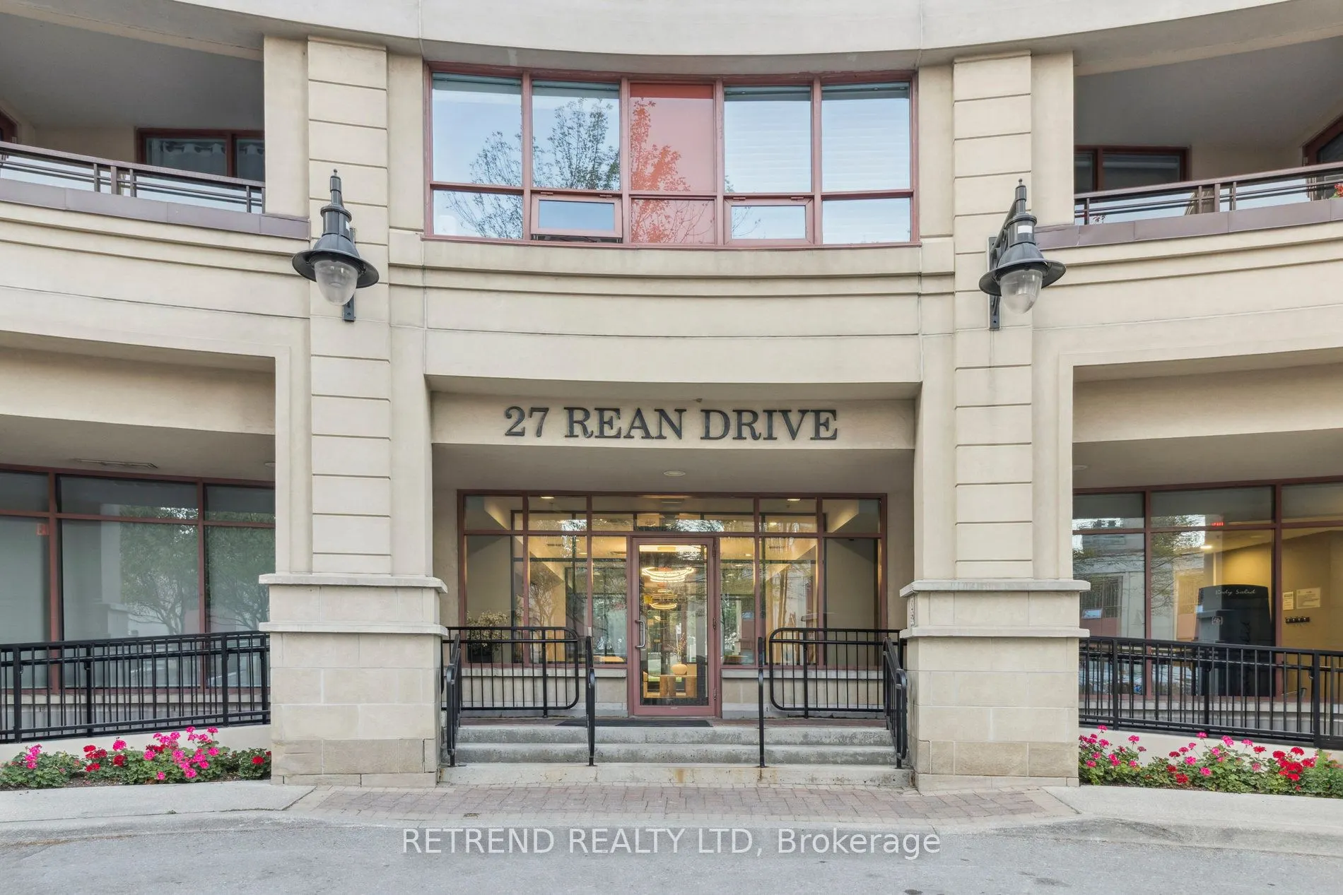 27 Rean Drive, #712