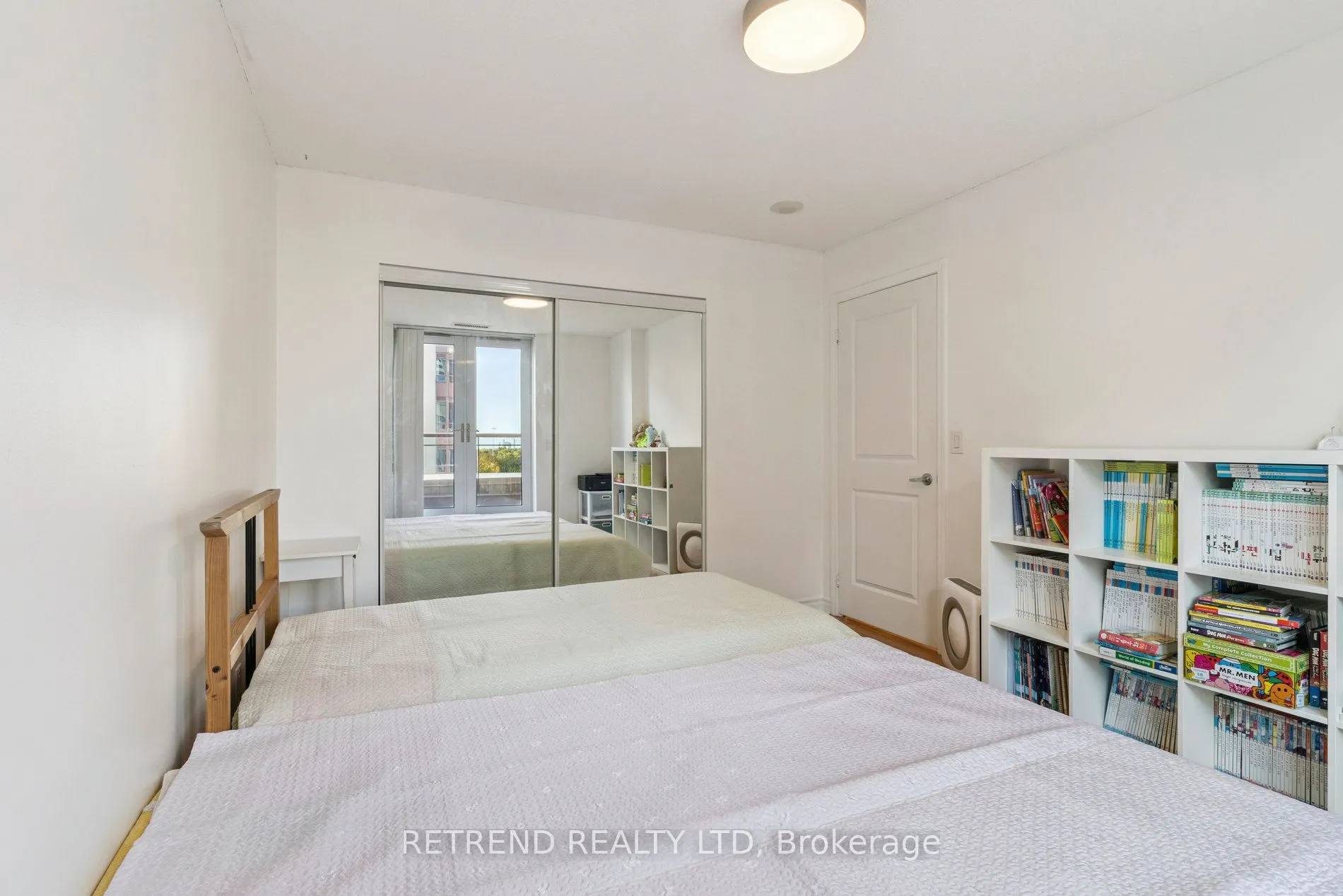 27 Rean Drive, #712