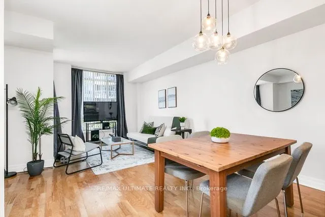 500 Queens Quay W, #607
