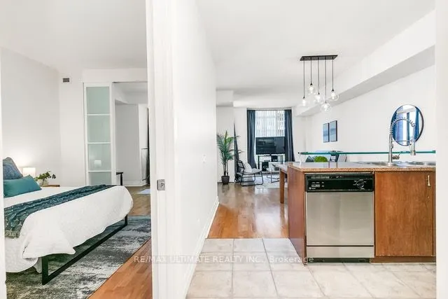 500 Queens Quay W, #607