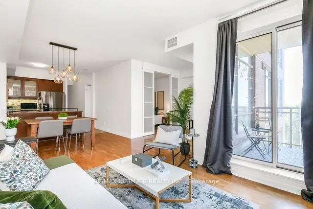 500 Queens Quay W, #607