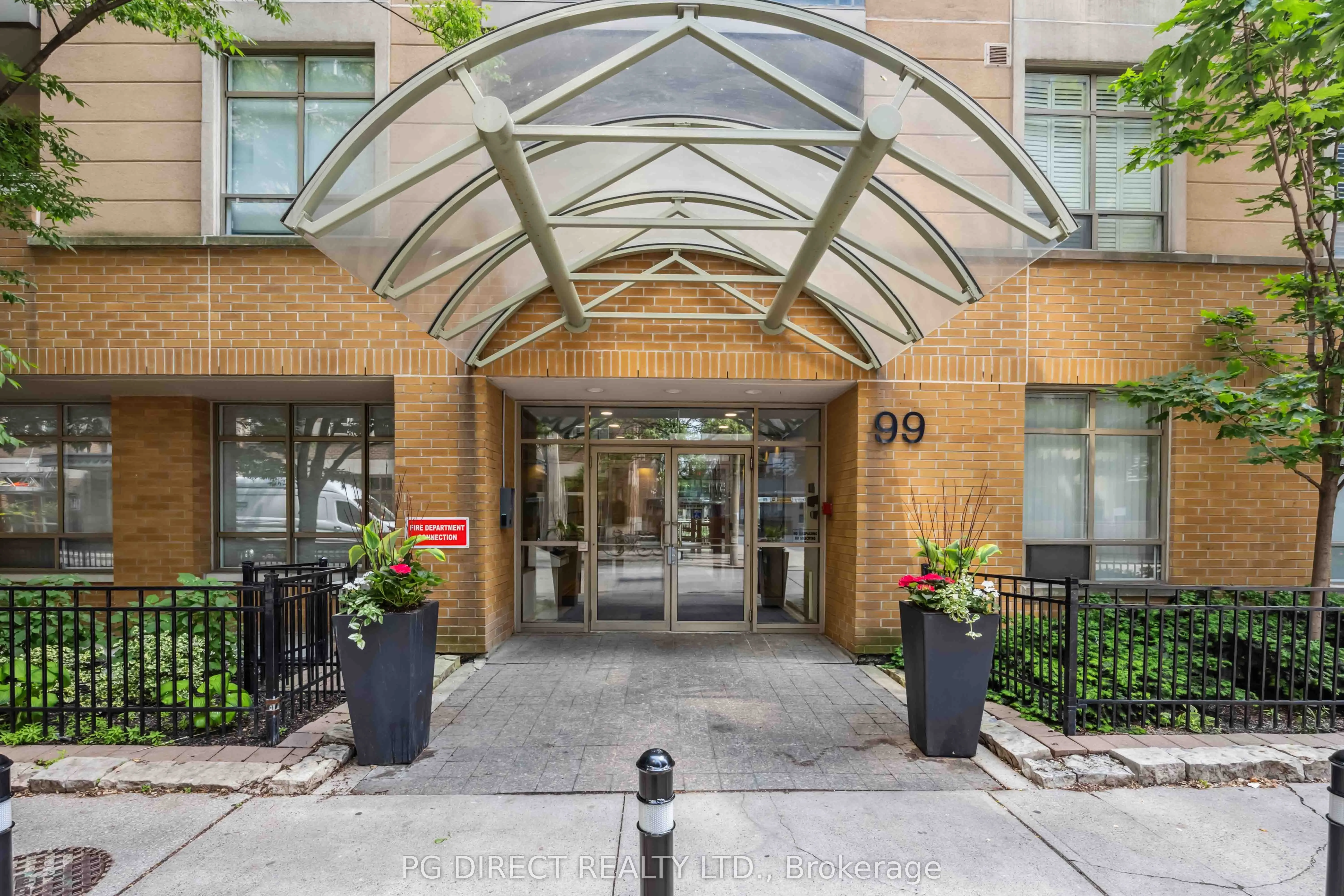 99 Hayden Street, #4