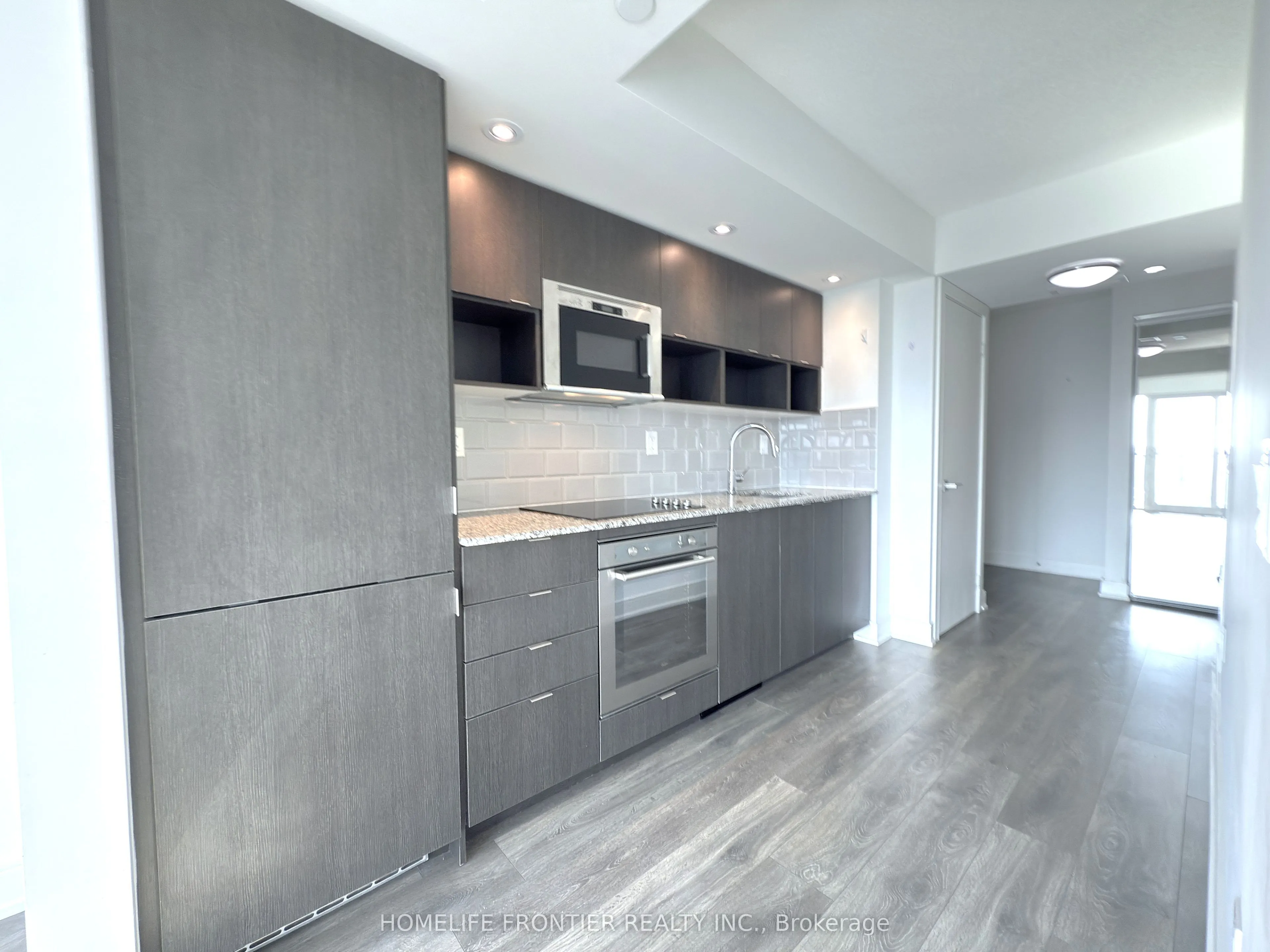 89 McGill Street, #1507