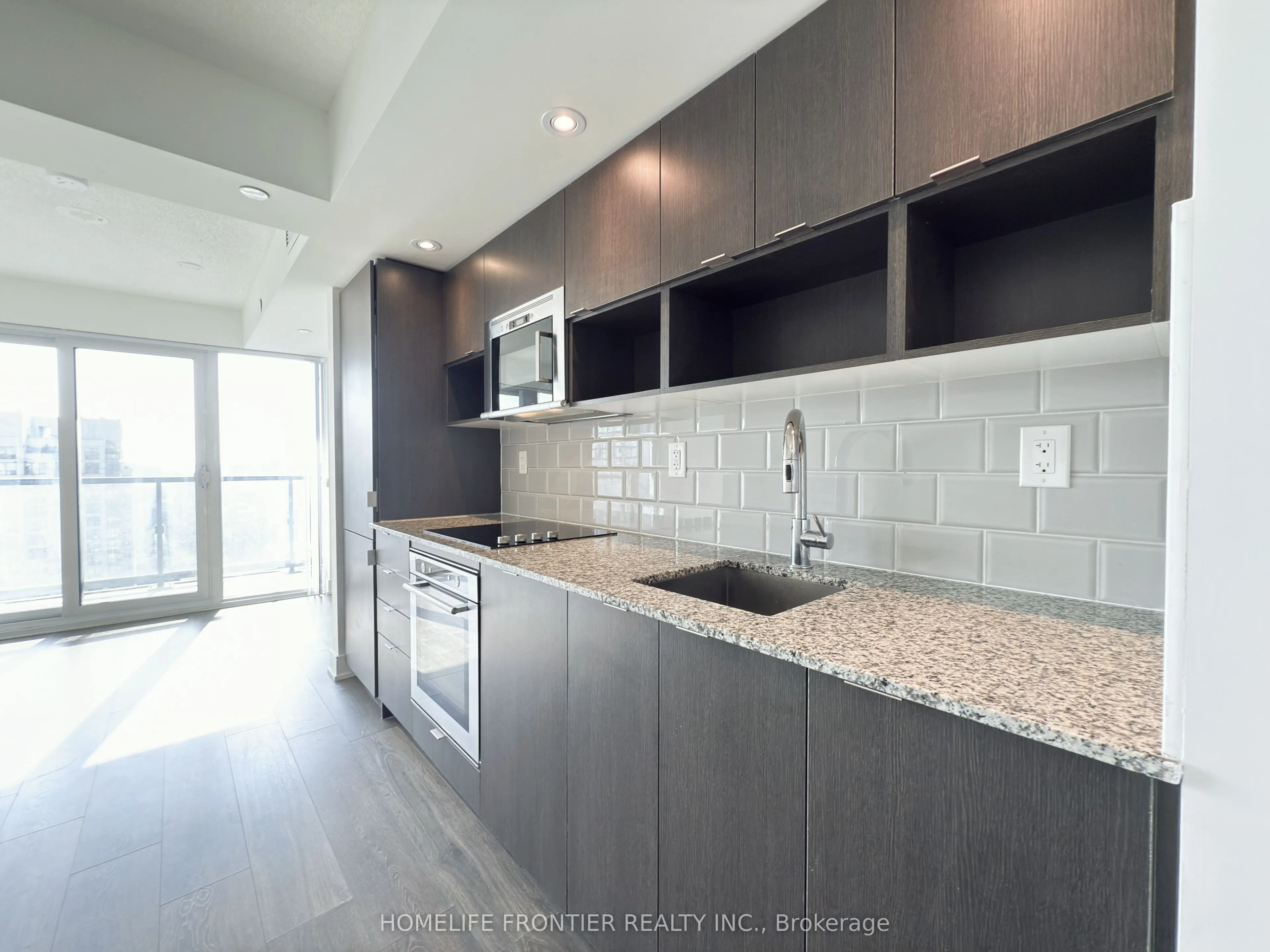 89 McGill Street, #1507