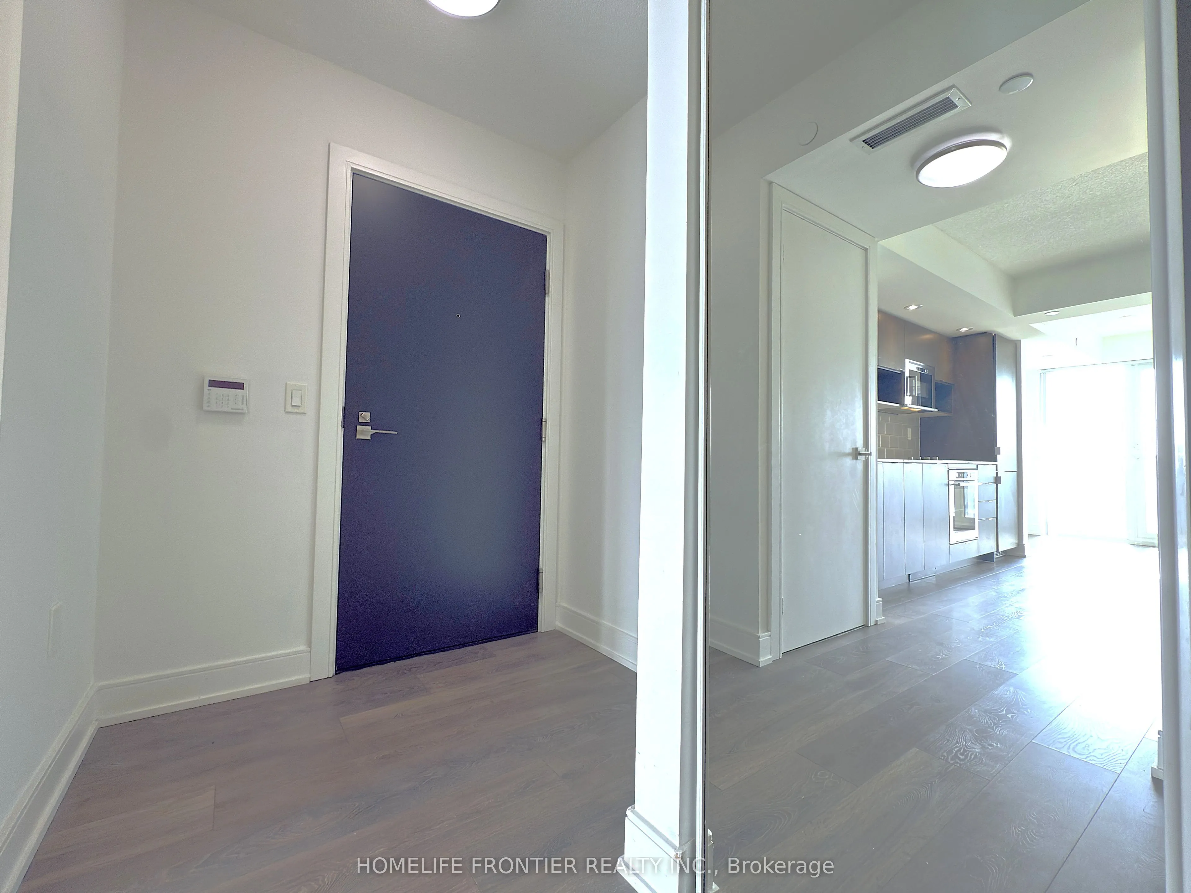 89 McGill Street, #1507