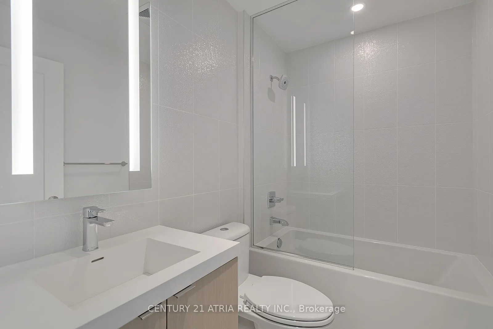 575 Bloor Street E, #1610