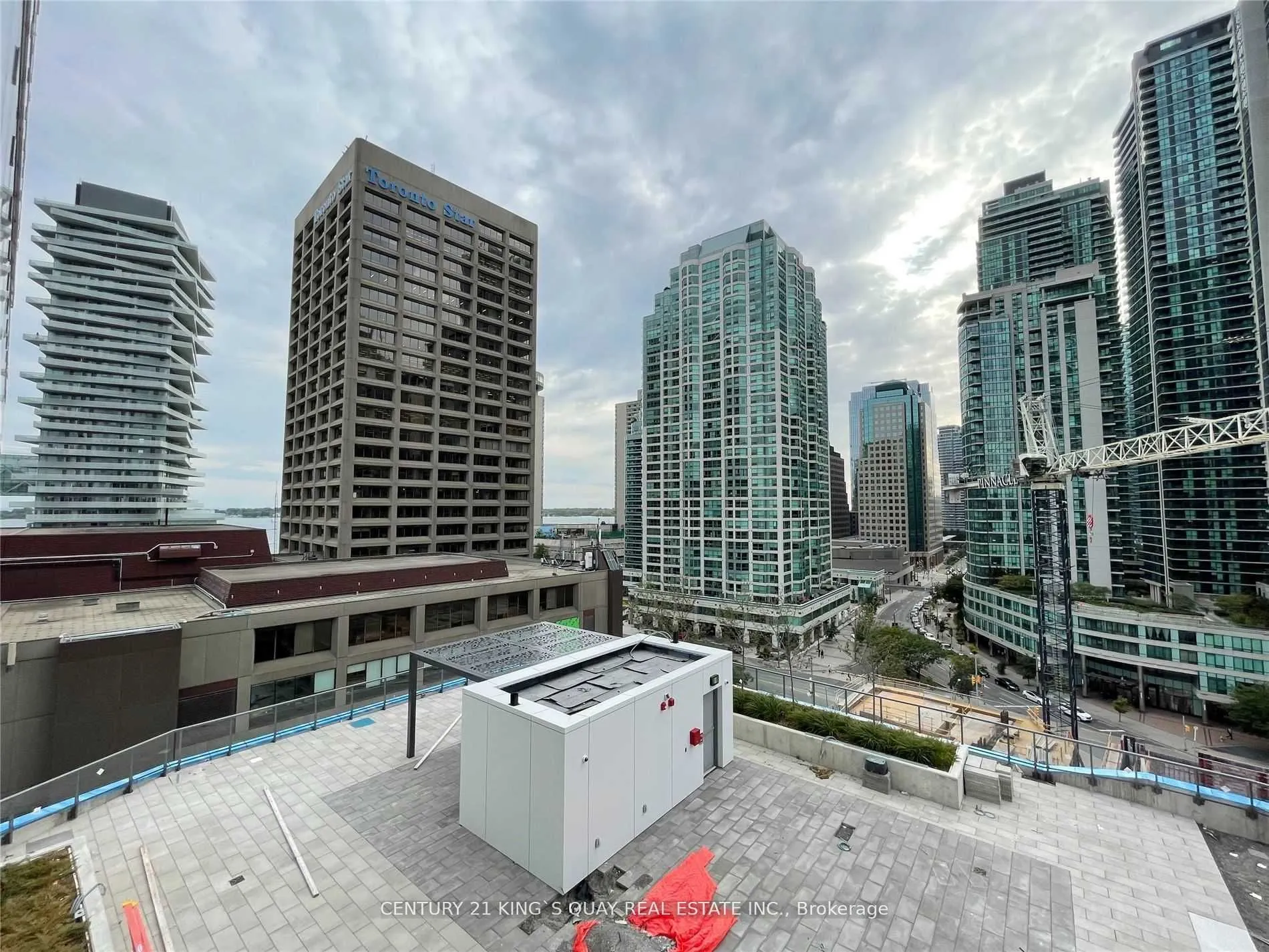 28 Freeland Street, #903