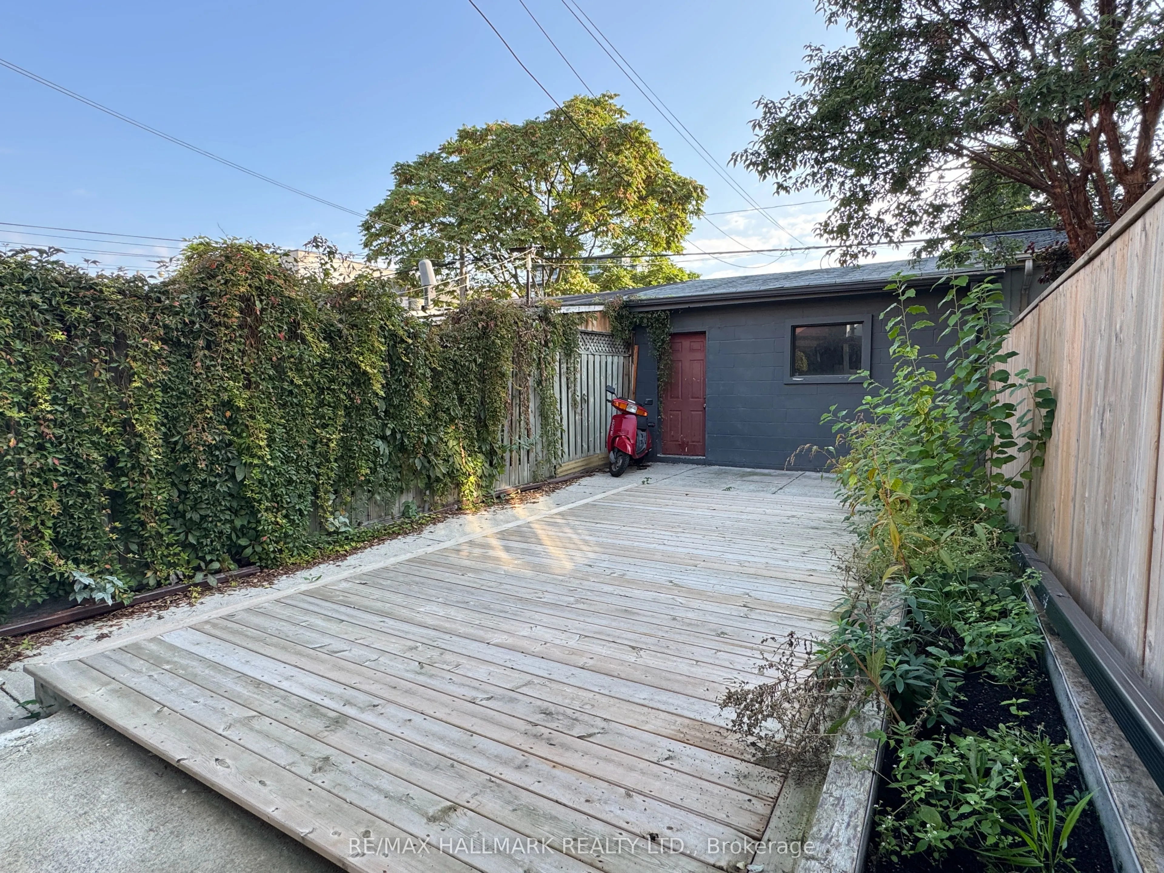 13 Brookfield Street, #Main