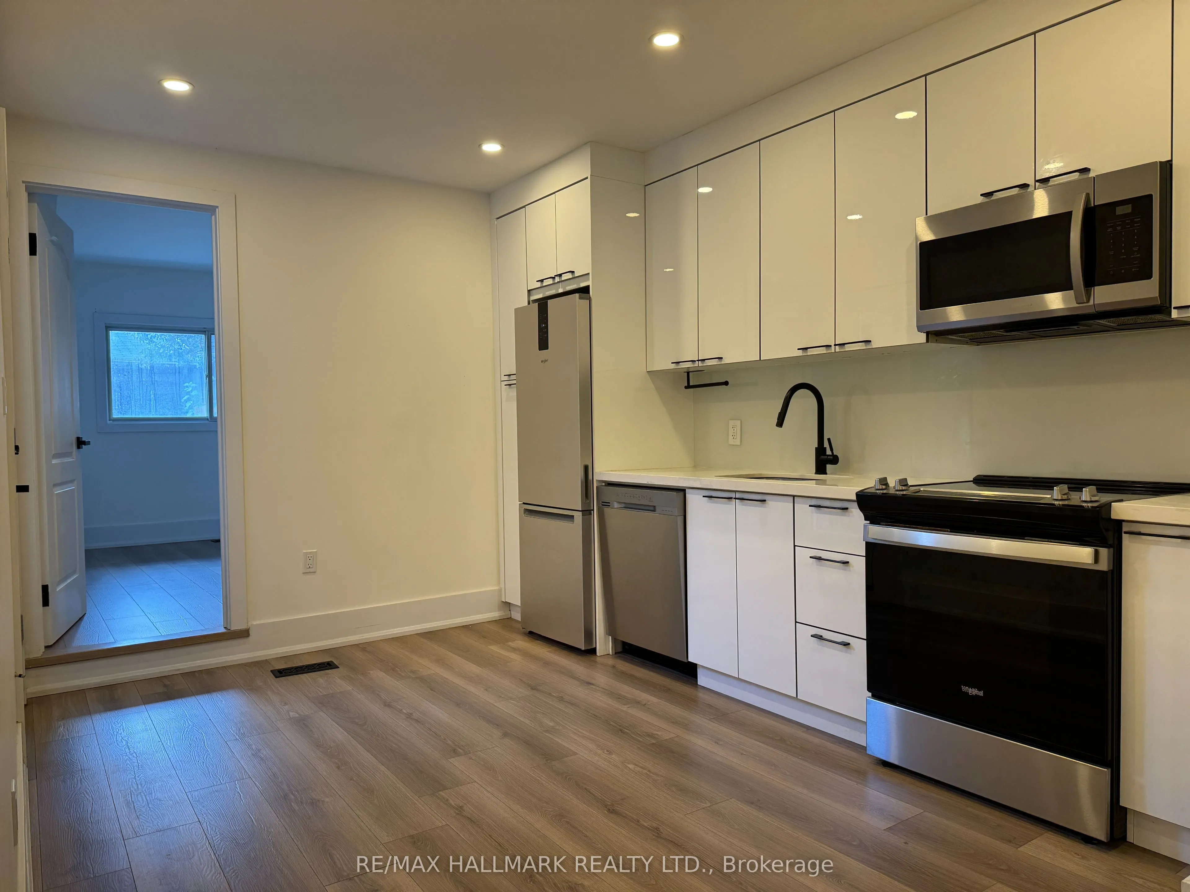 13 Brookfield Street, #Main