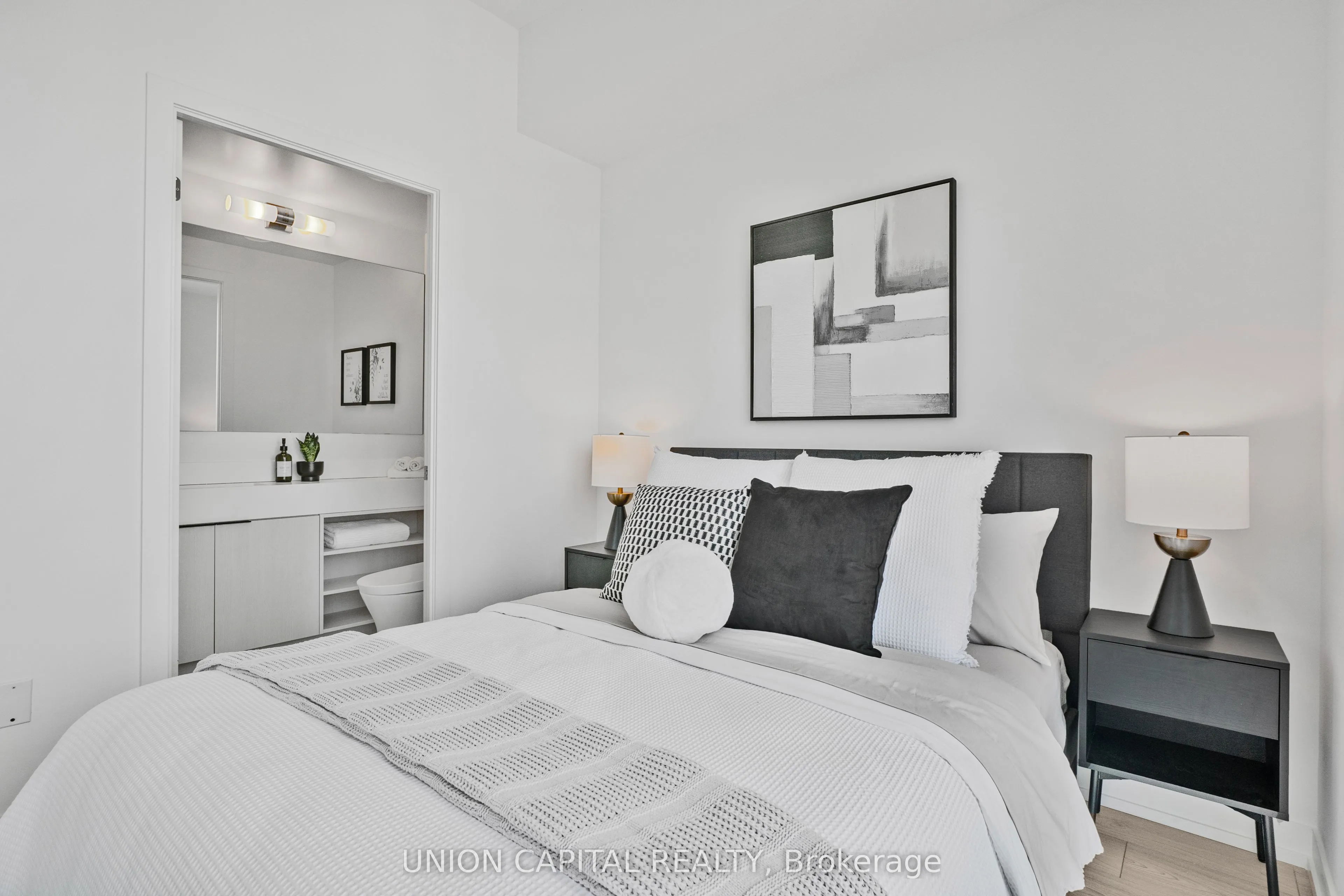 82 DALHOUSIE Street, #3517