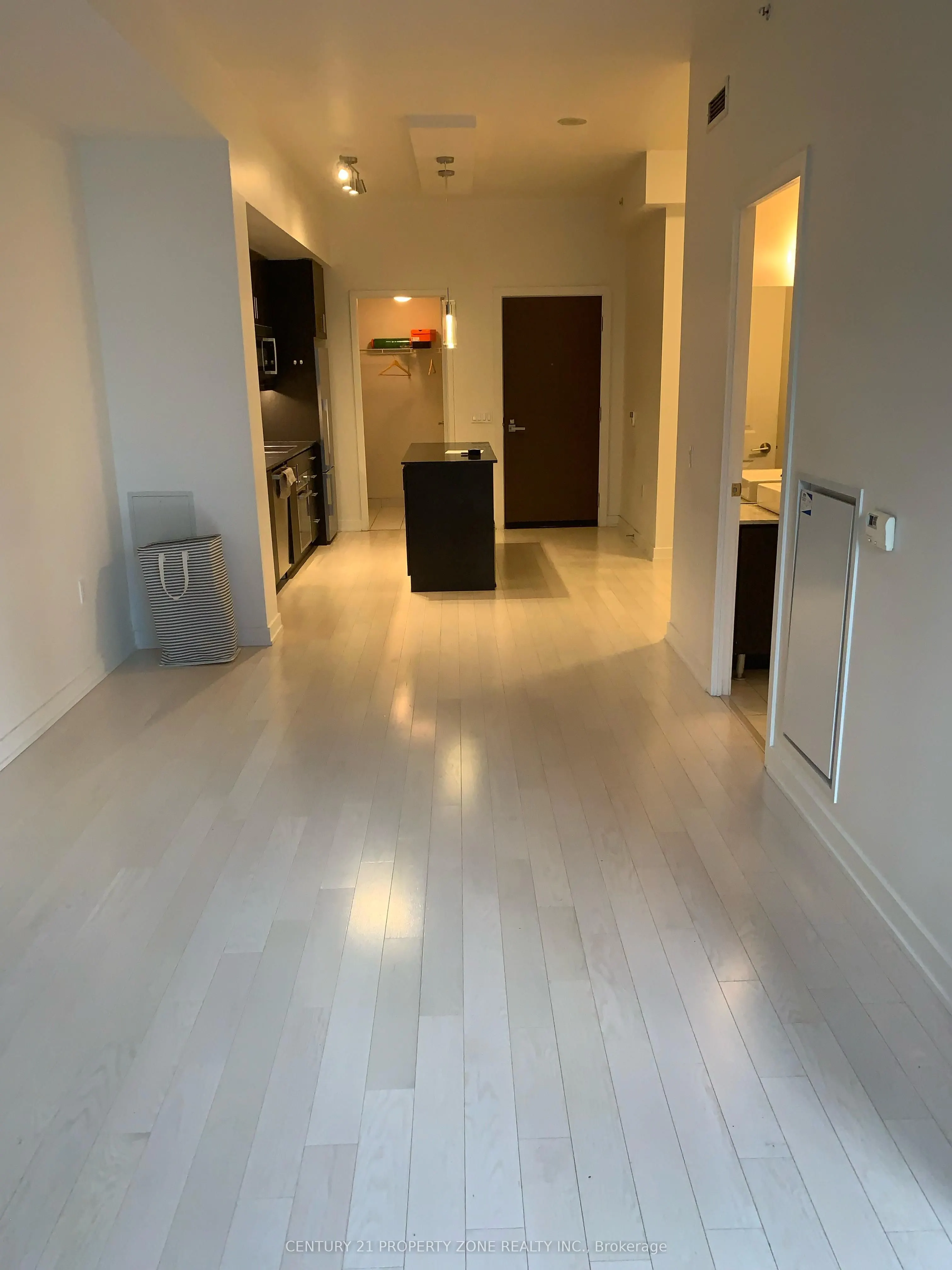 1 The Esplanade Drive, #701