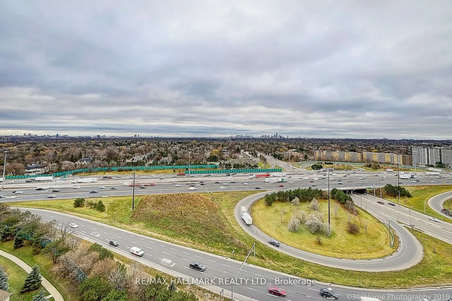 18 Kenaston Gardens, #1608
