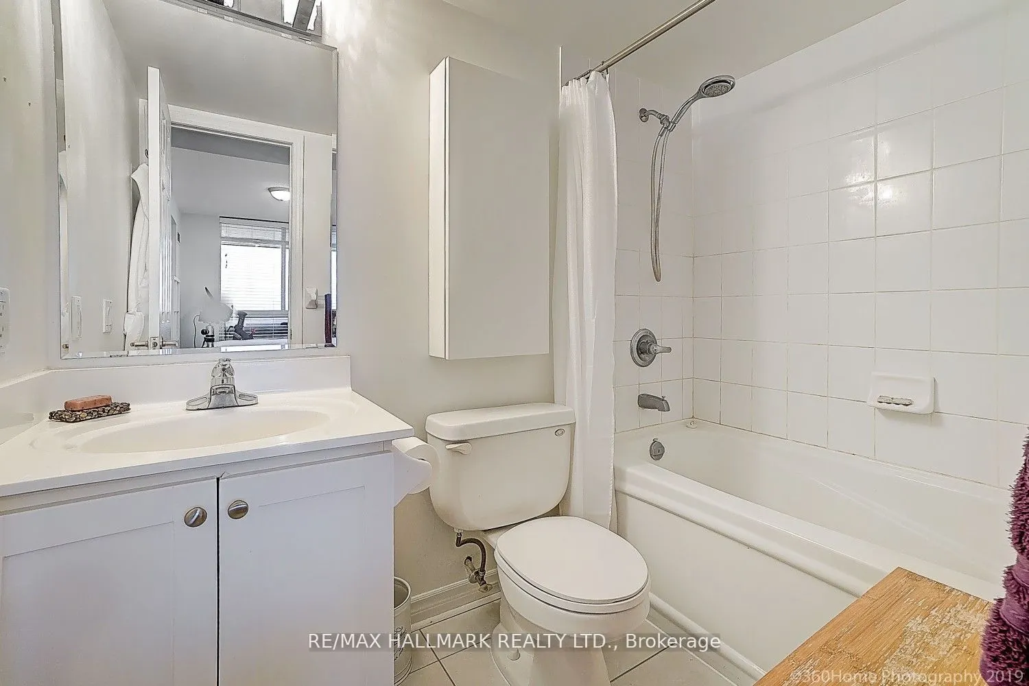 18 Kenaston Gardens, #1608