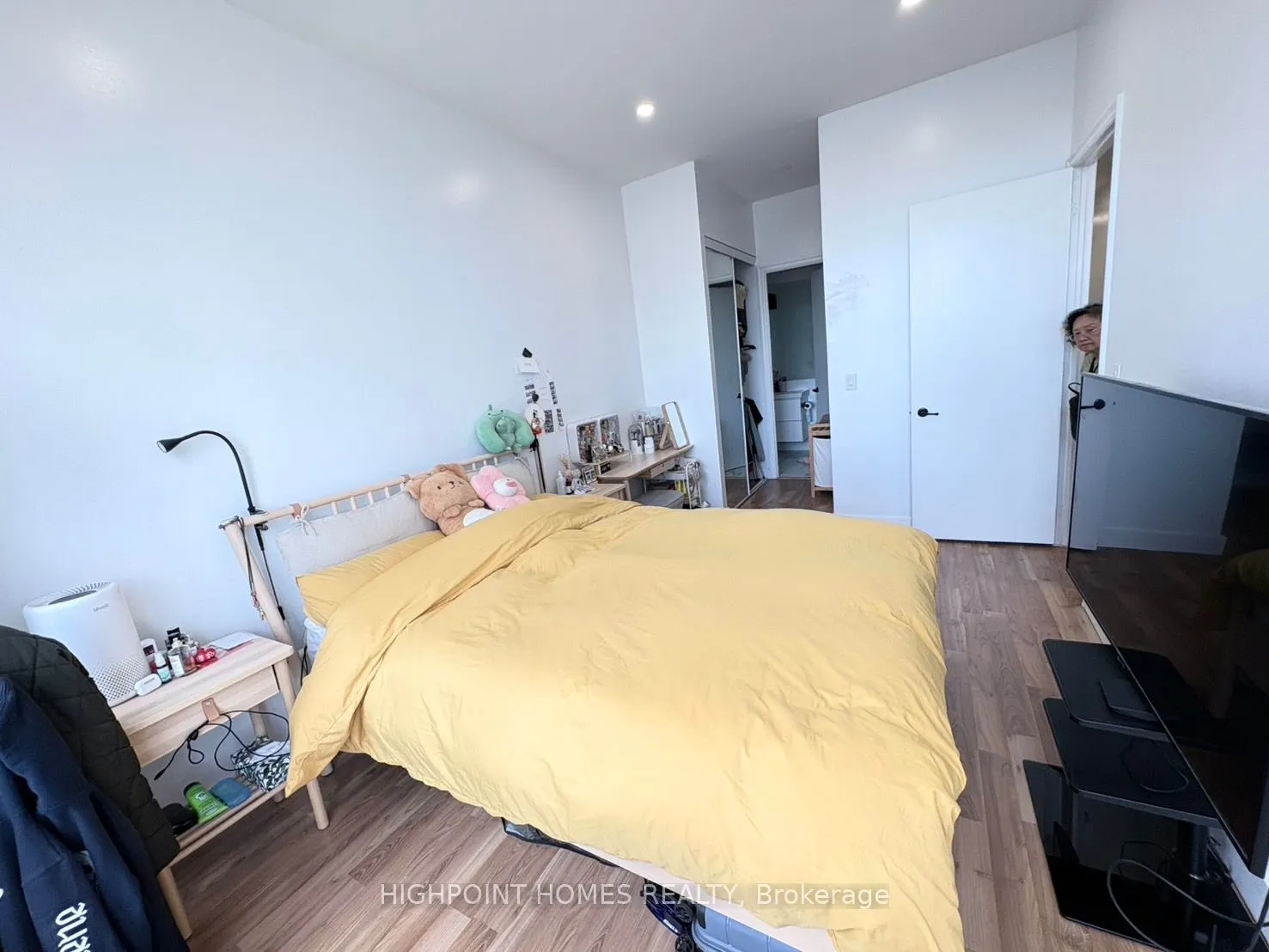 797 Don Mills Road, #909