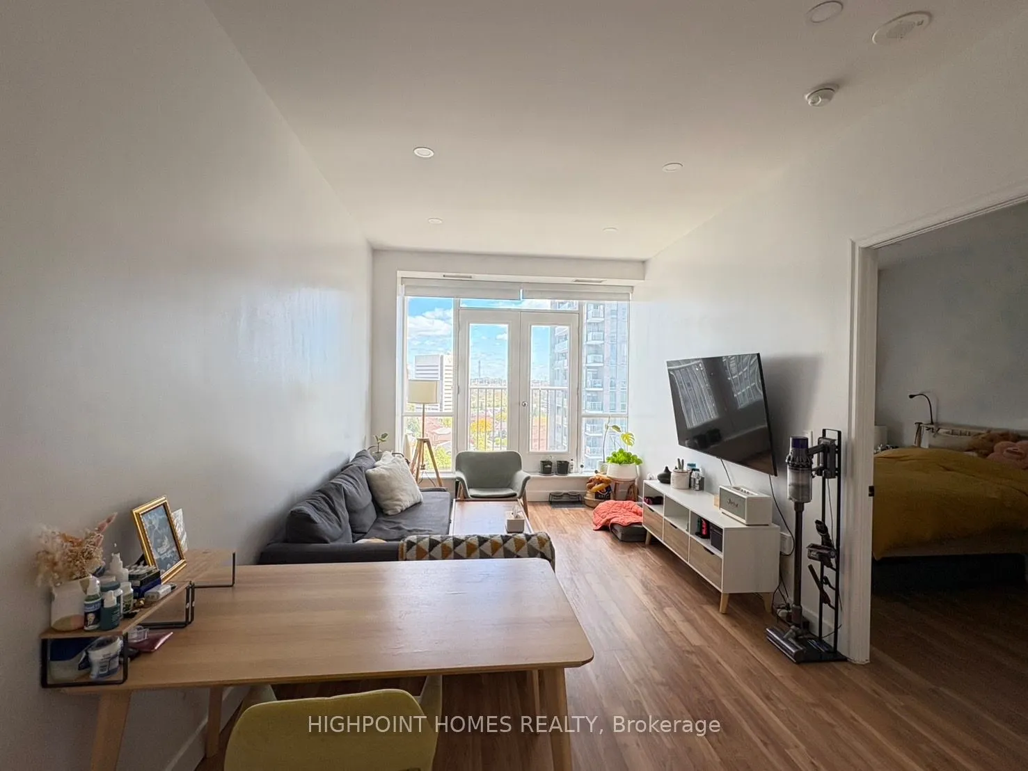 797 Don Mills Road, #909