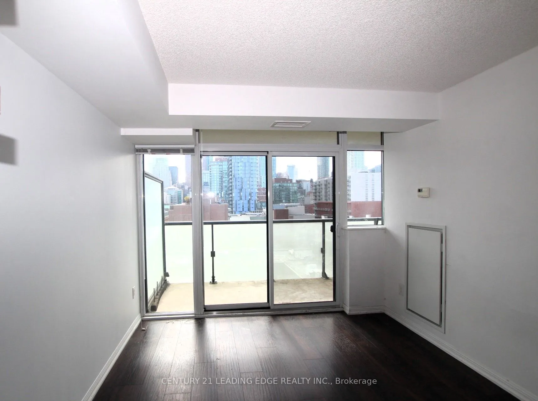 400 Adelaide Street E, #1508