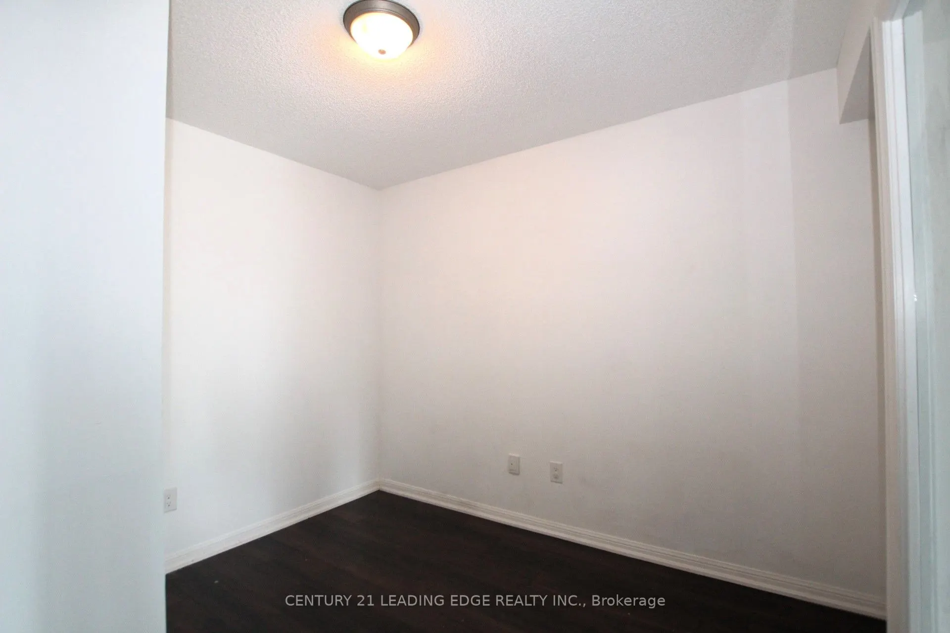 400 Adelaide Street E, #1508