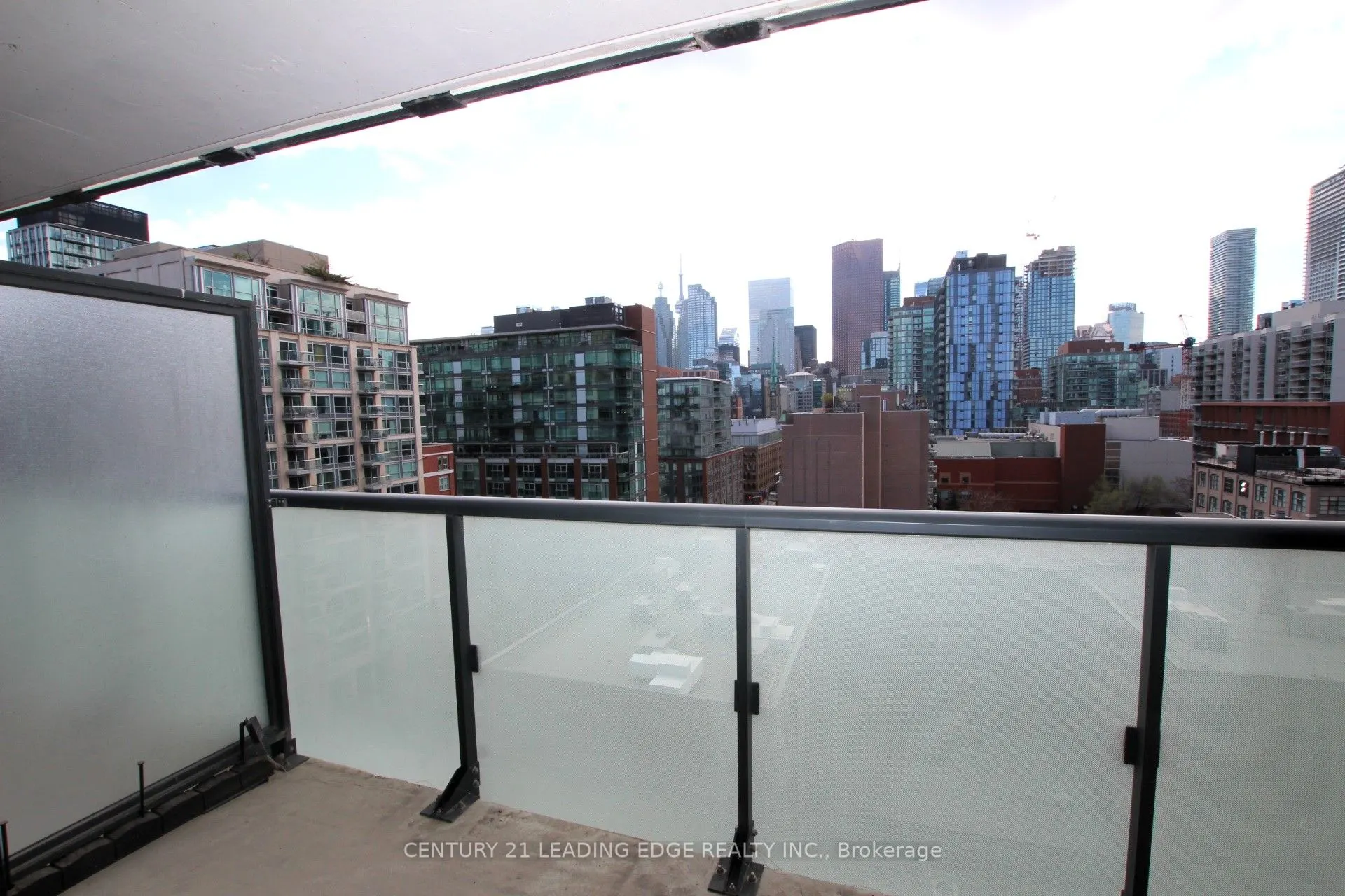 400 Adelaide Street E, #1508