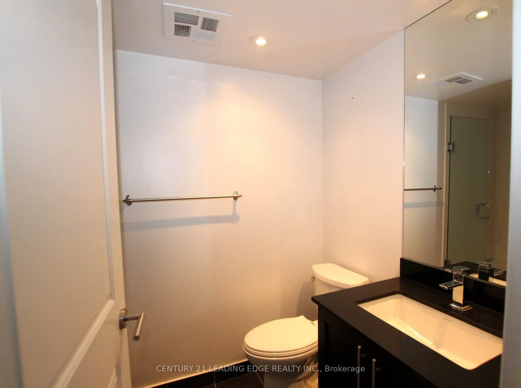 400 Adelaide Street E, #1508