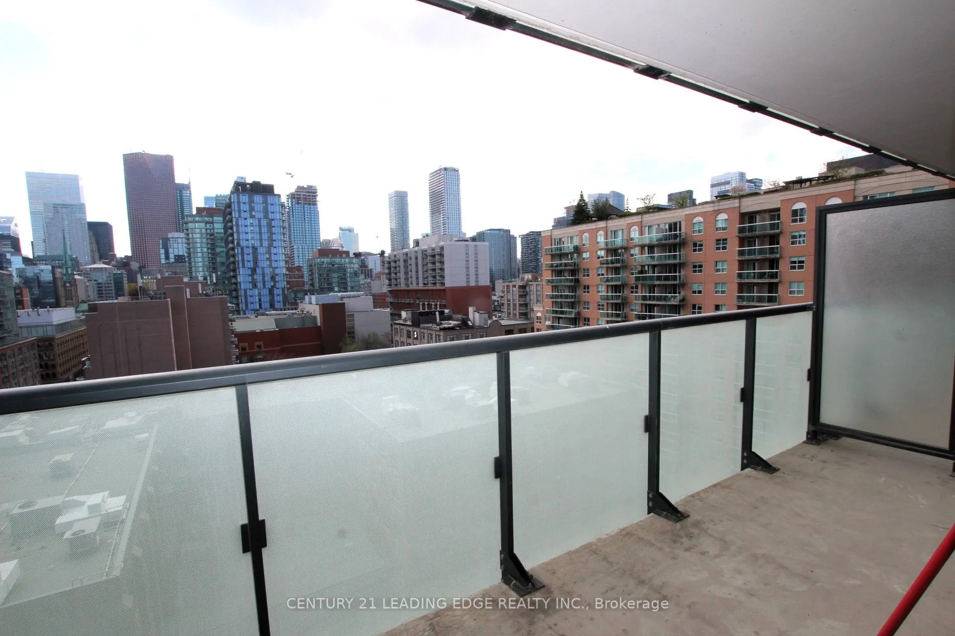 400 Adelaide Street E, #1508
