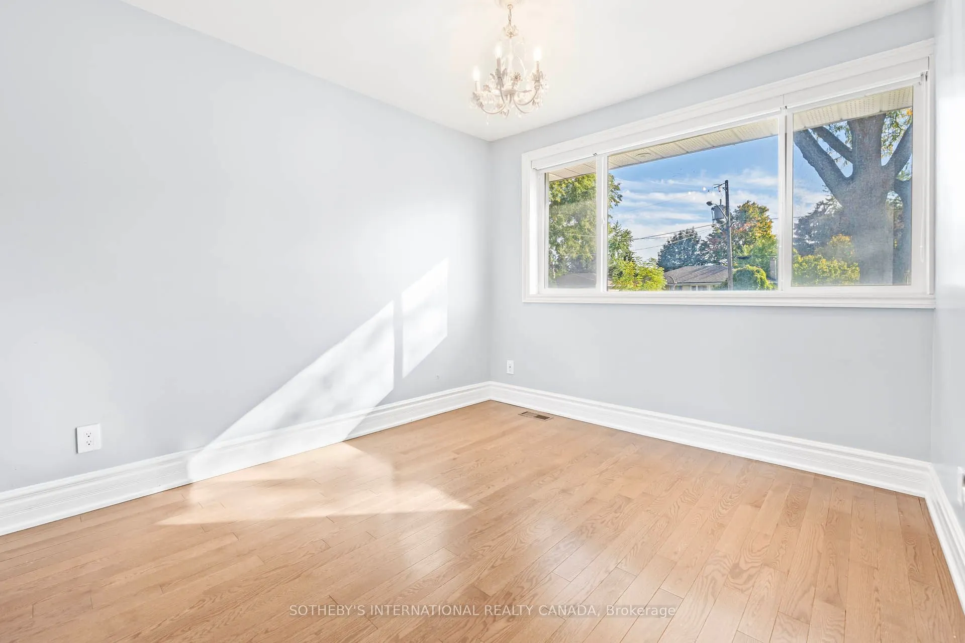 108 Lynedock Crescent