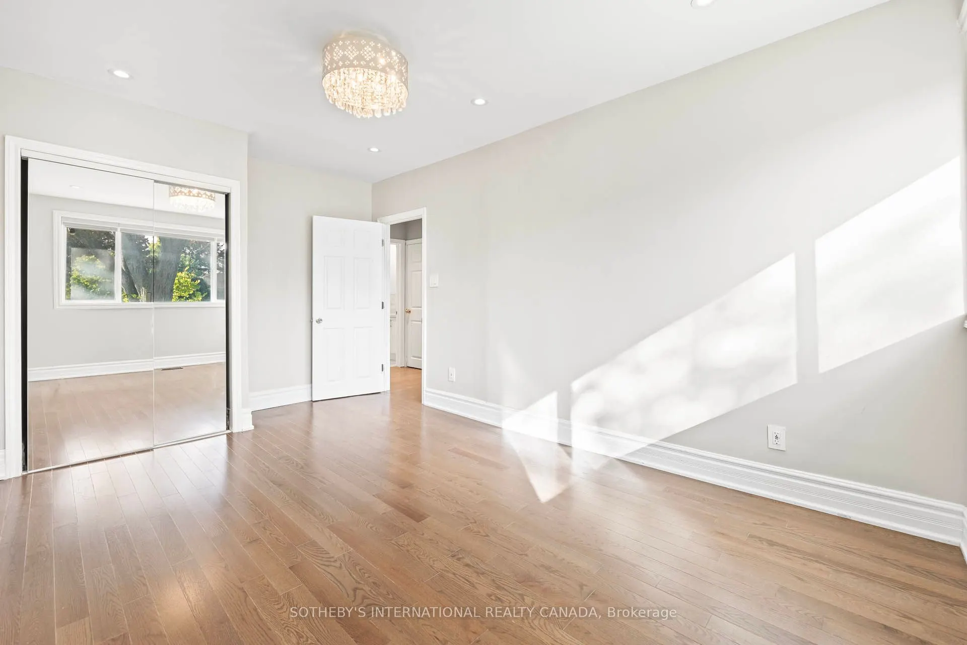 108 Lynedock Crescent