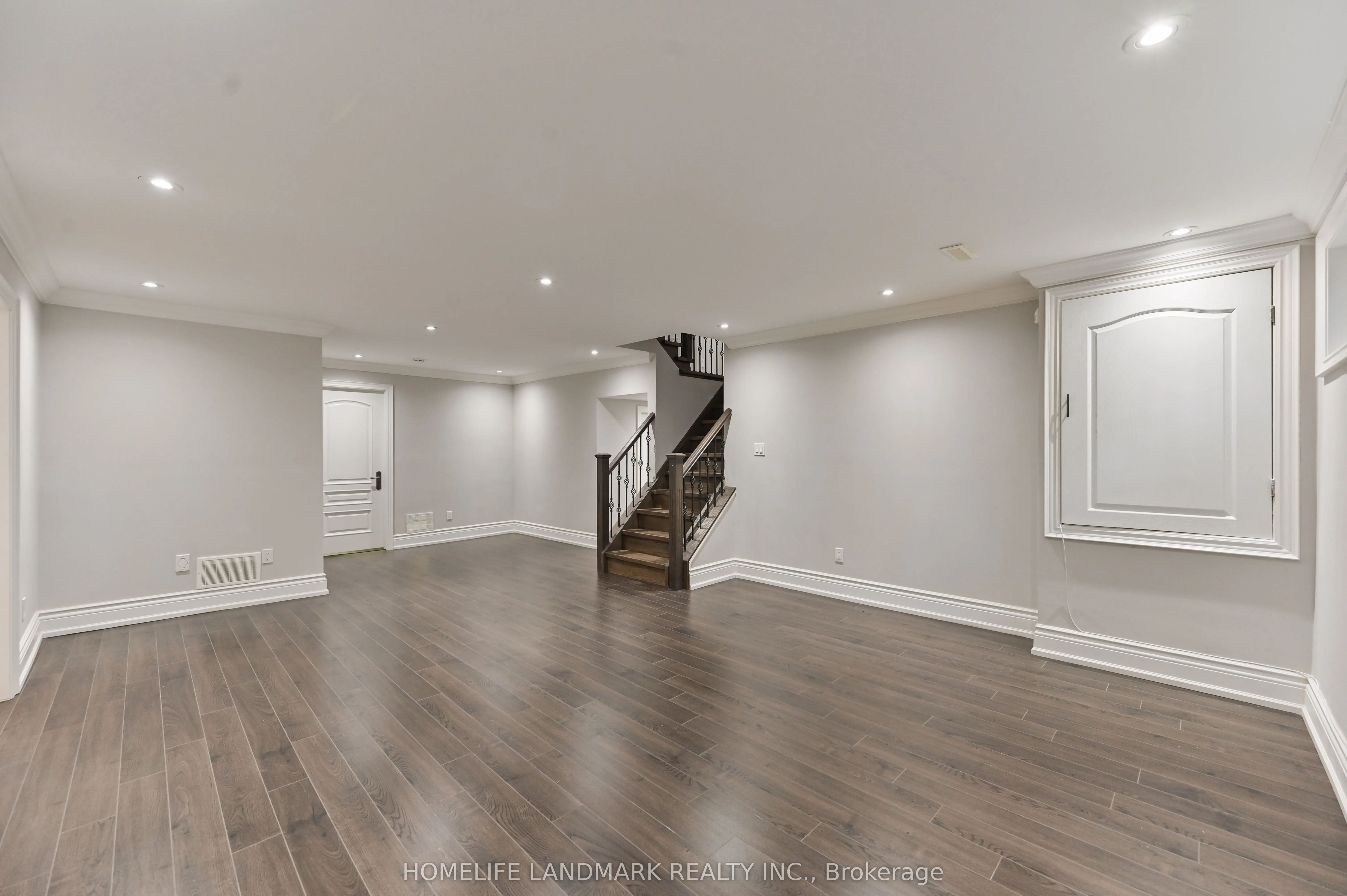 10 Loganberry Crescent