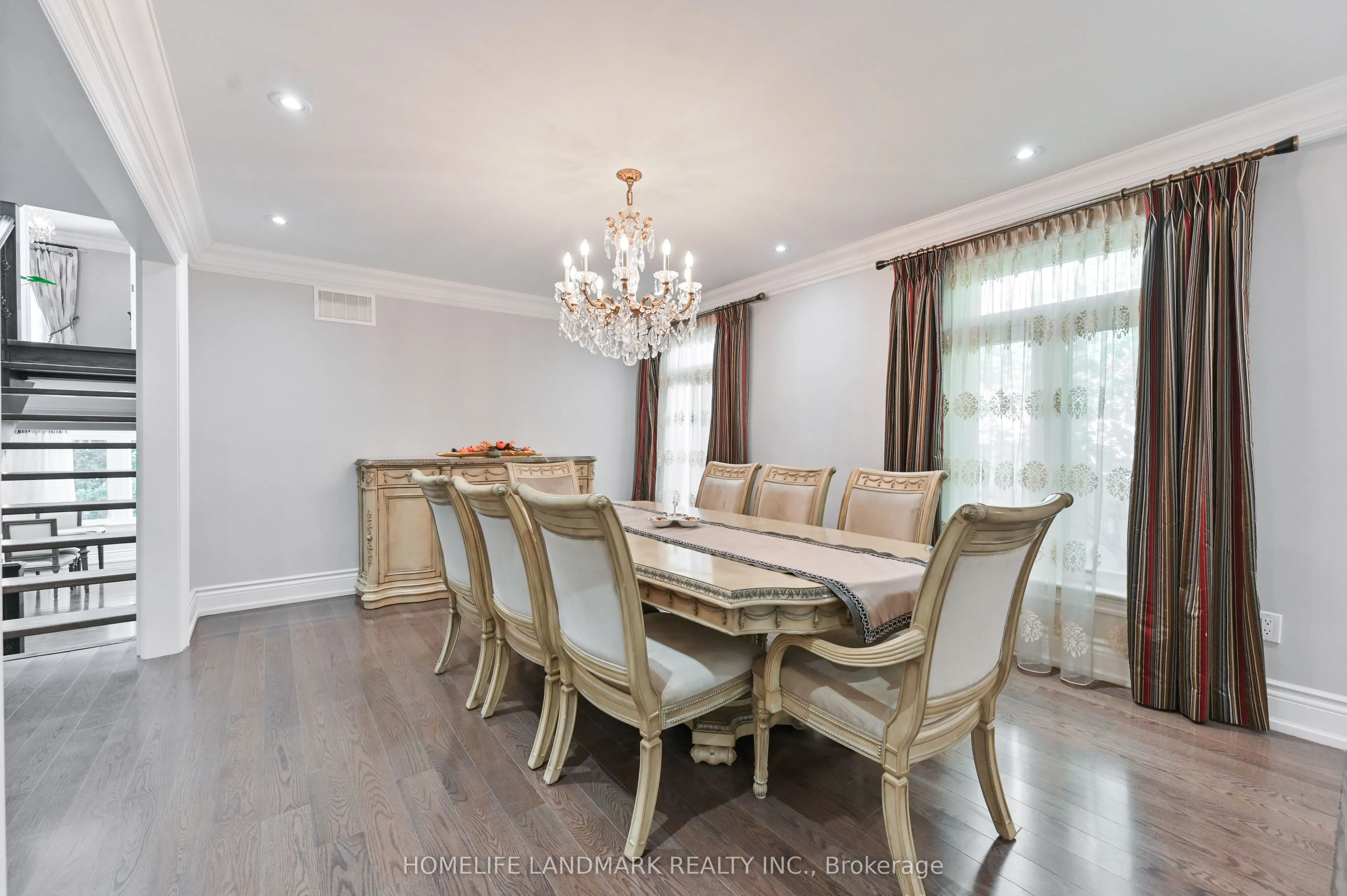 10 Loganberry Crescent