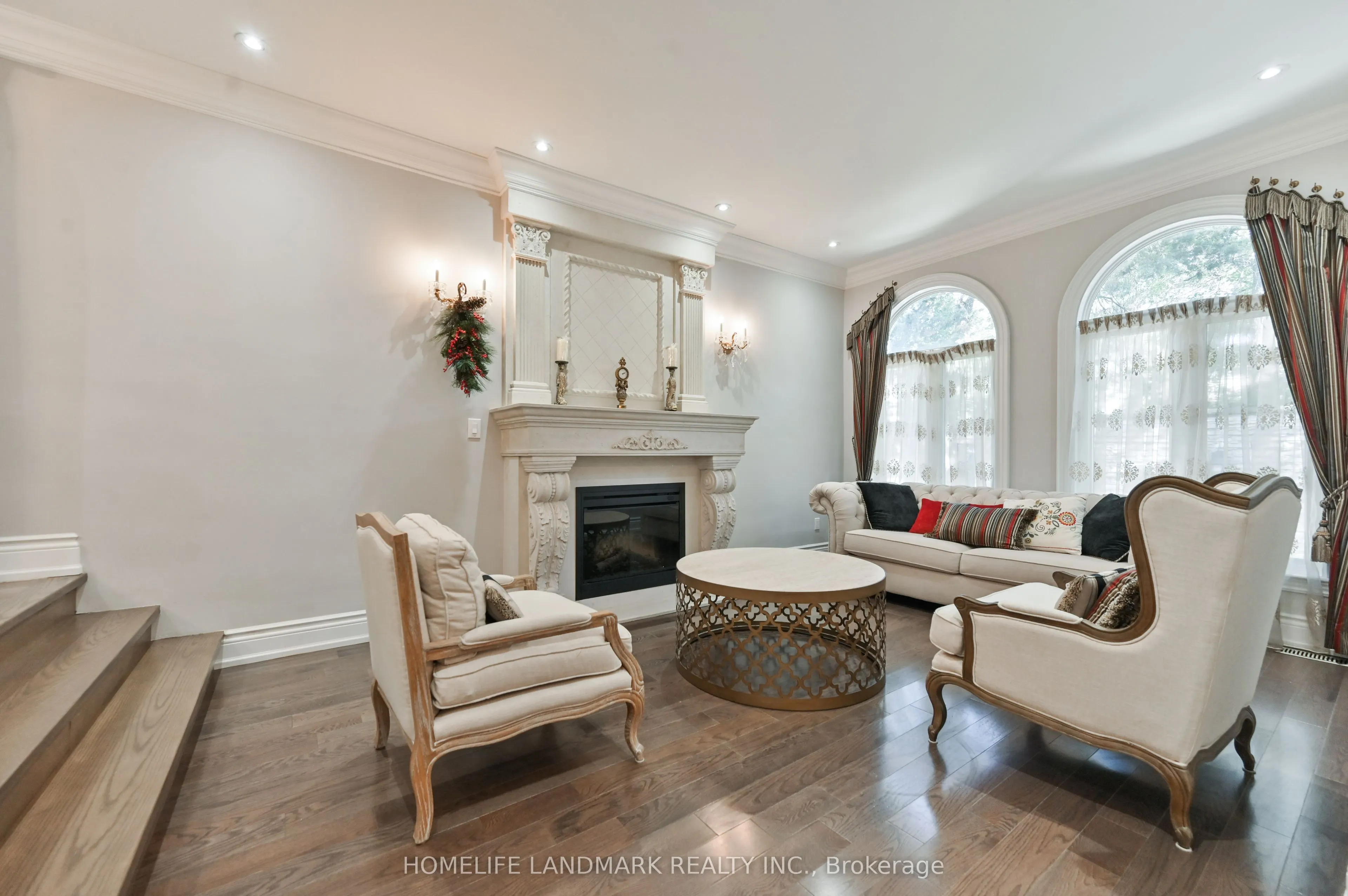 10 Loganberry Crescent