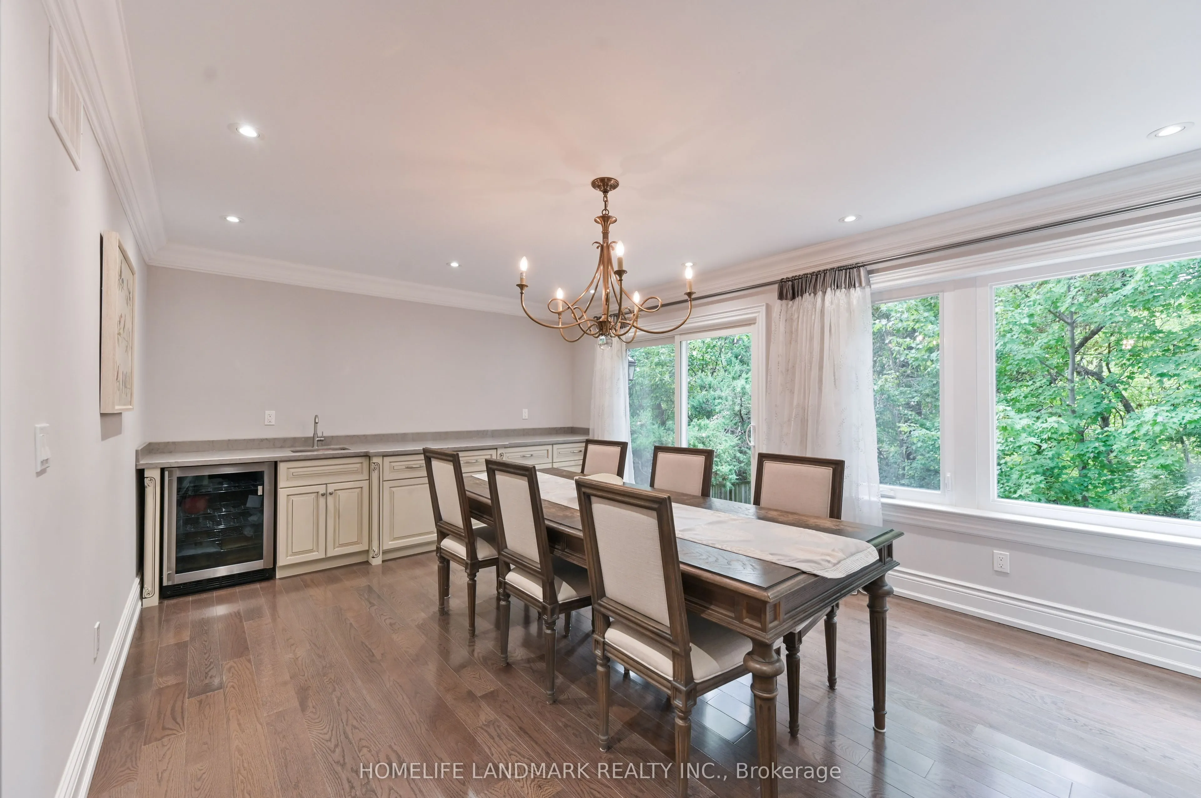 10 Loganberry Crescent