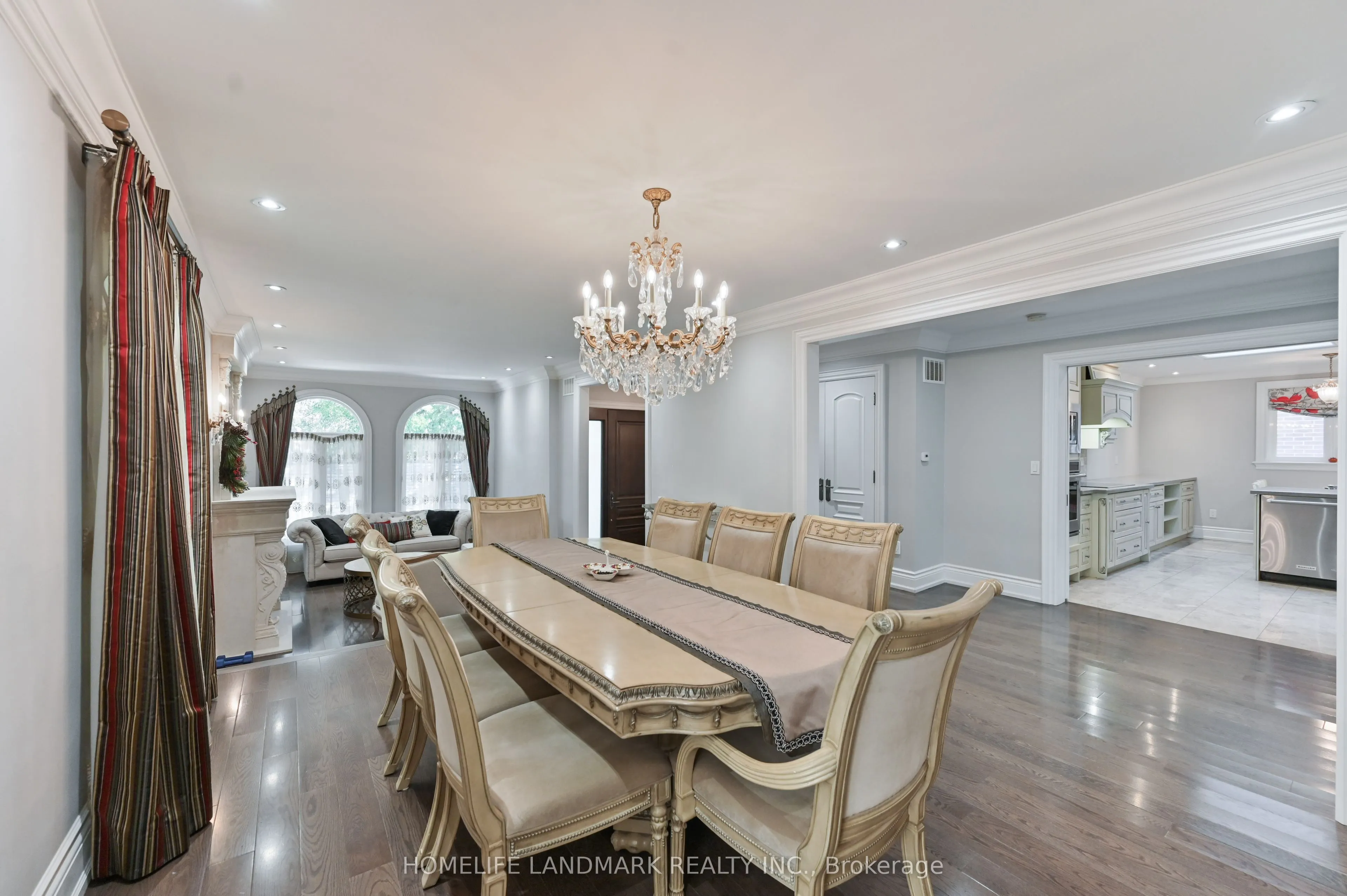 10 Loganberry Crescent