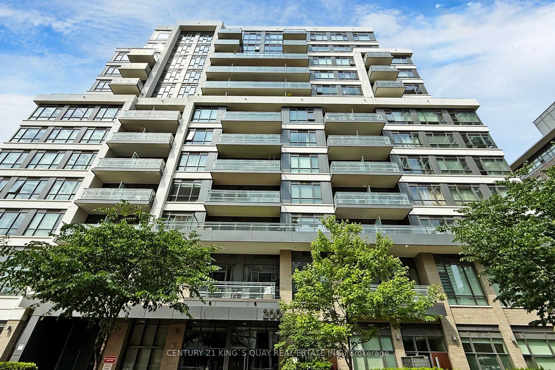 200 Sackville Street, #703