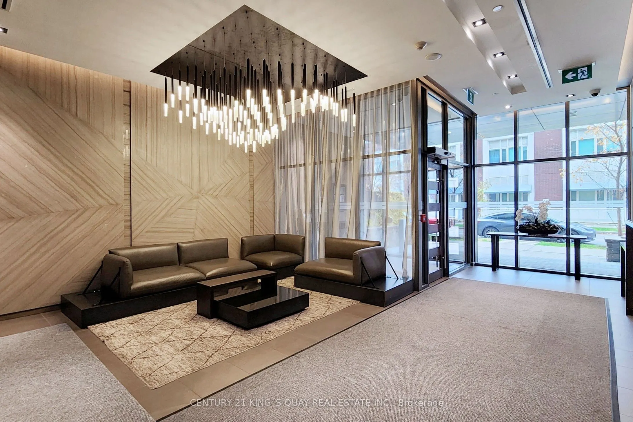 200 Sackville Street, #703