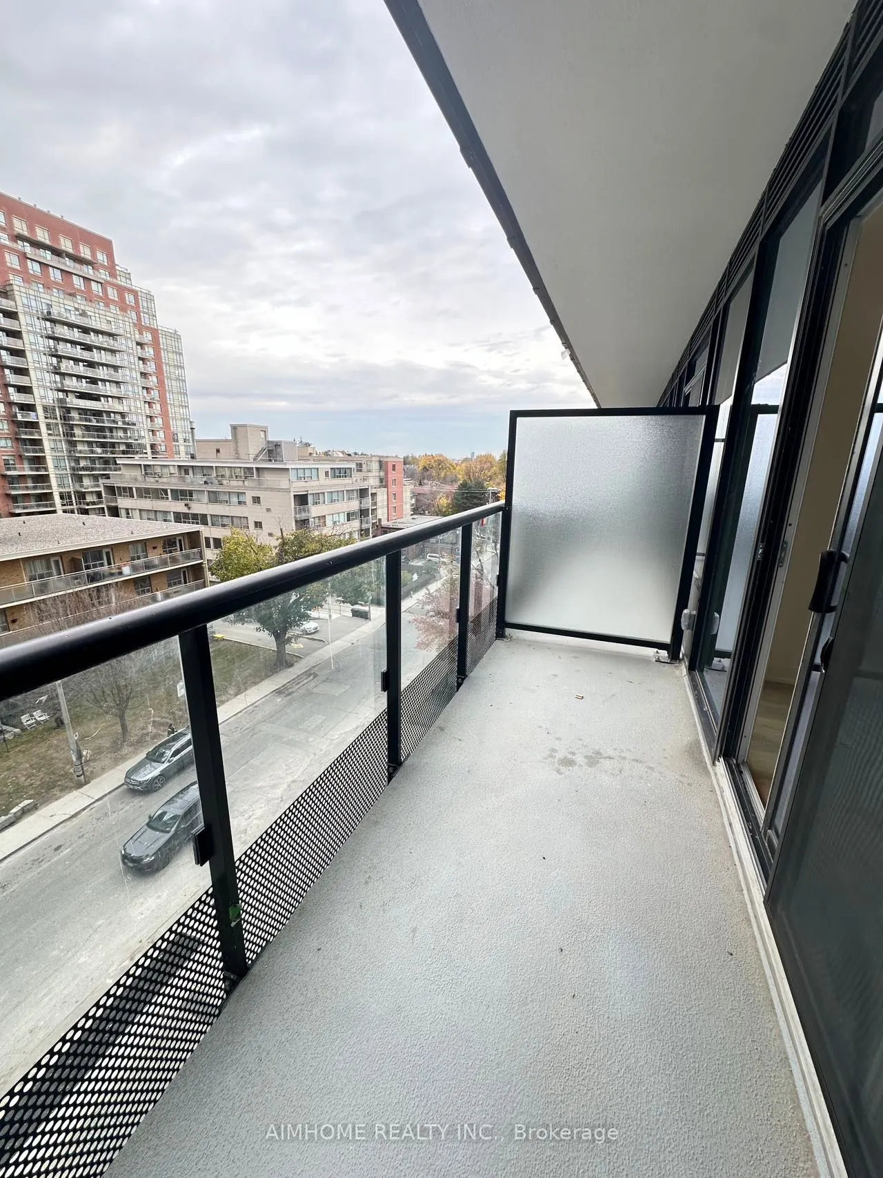 117 Broadway Avenue, #610