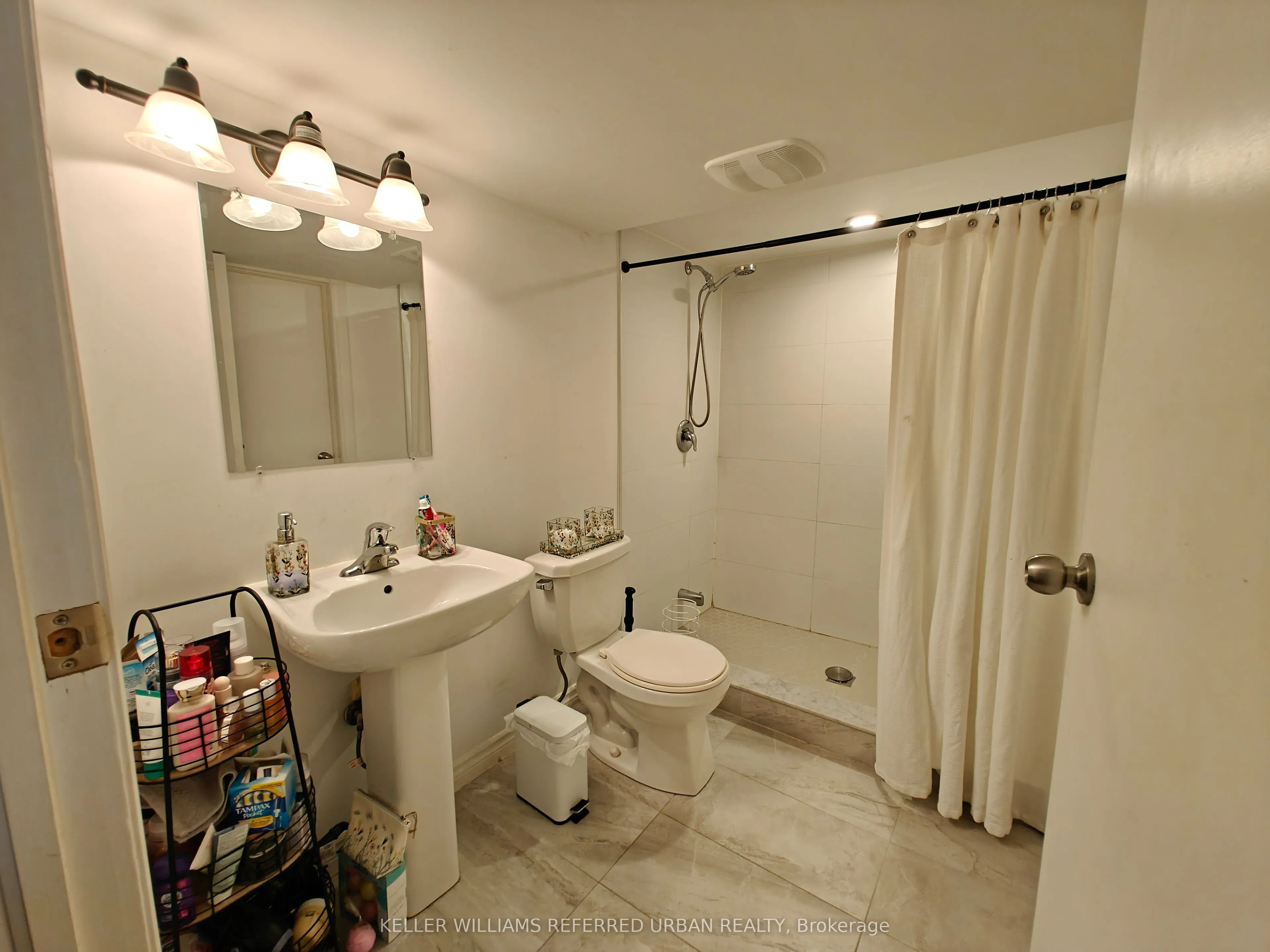 67 Fortrose Crescent, #Lower
