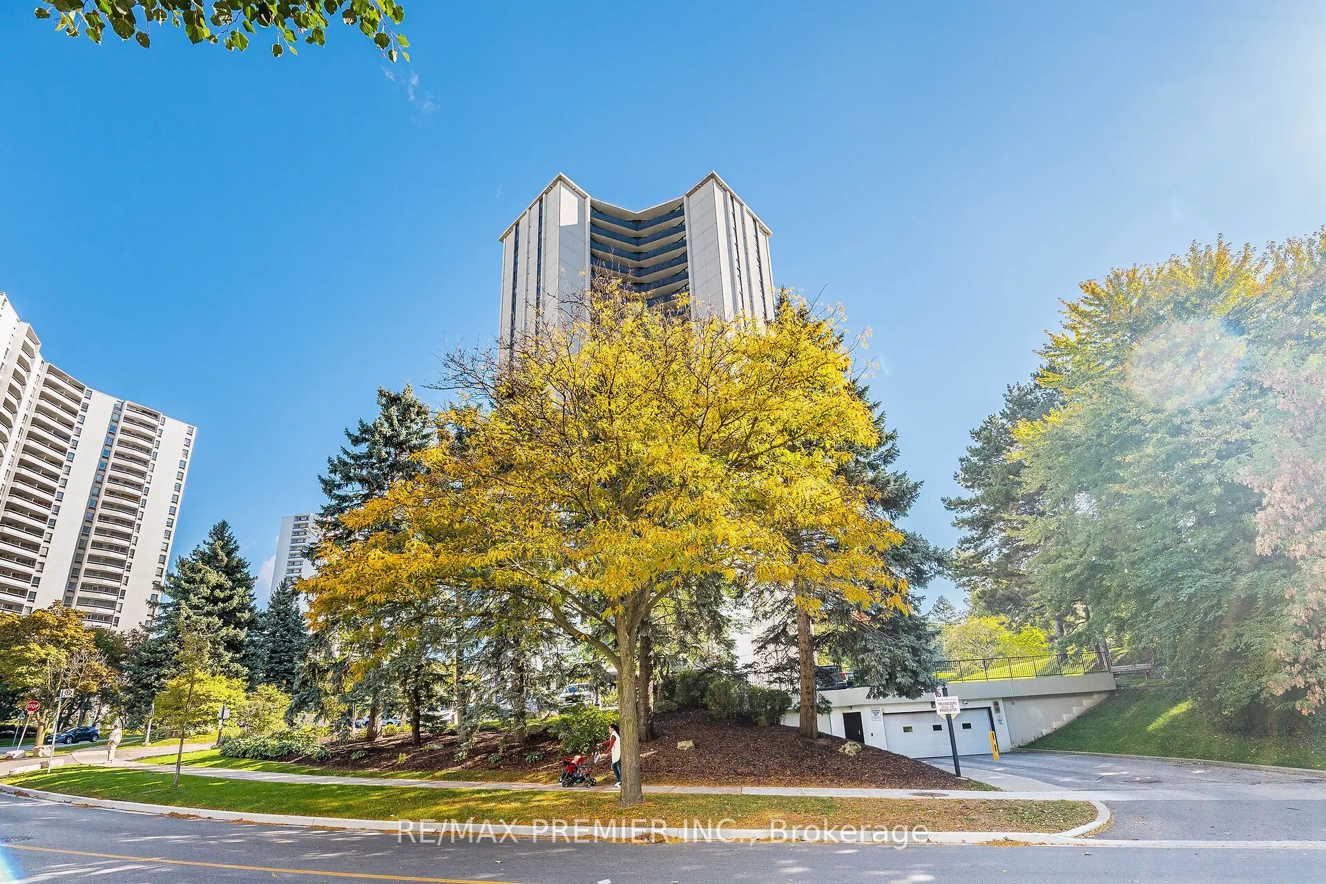 75 Graydon Hall Drive, #2308