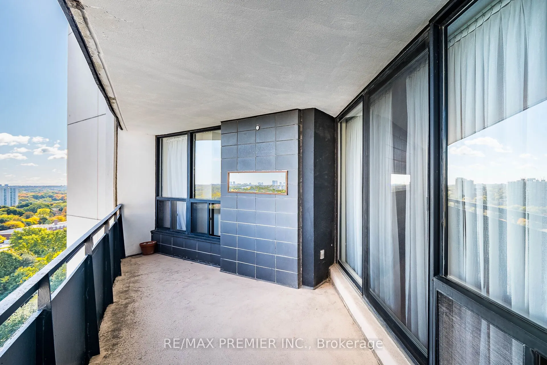 75 Graydon Hall Drive, #2308