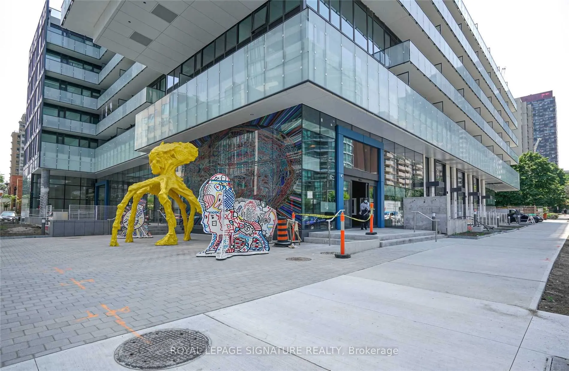 161 Roehampton Avenue, #4202