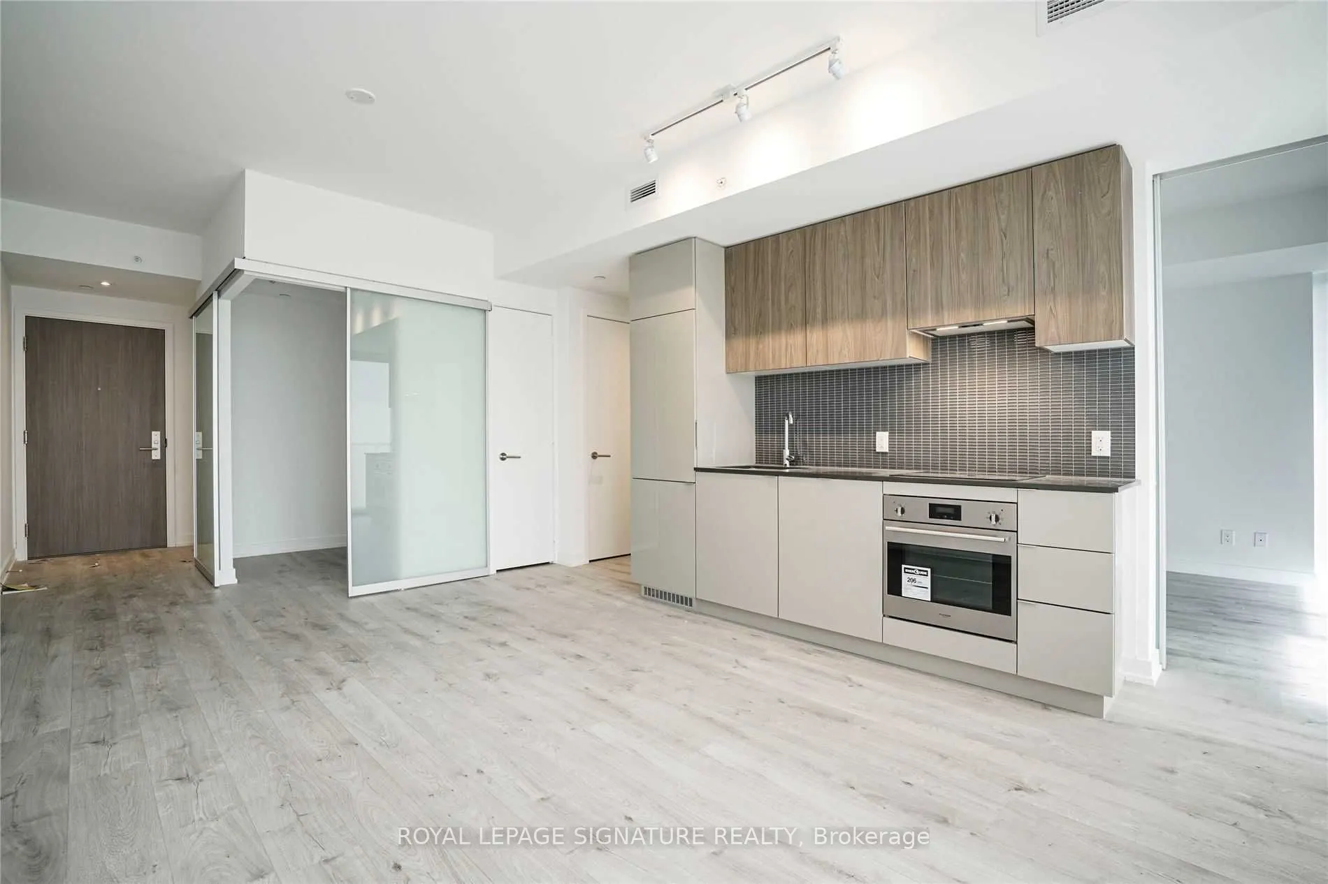 161 Roehampton Avenue, #4202
