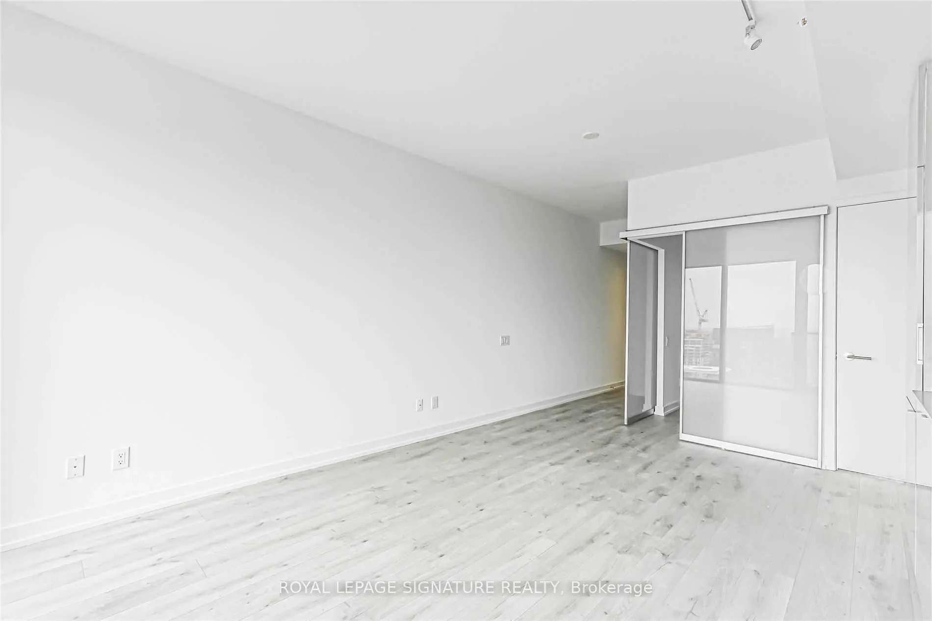 161 Roehampton Avenue, #4202