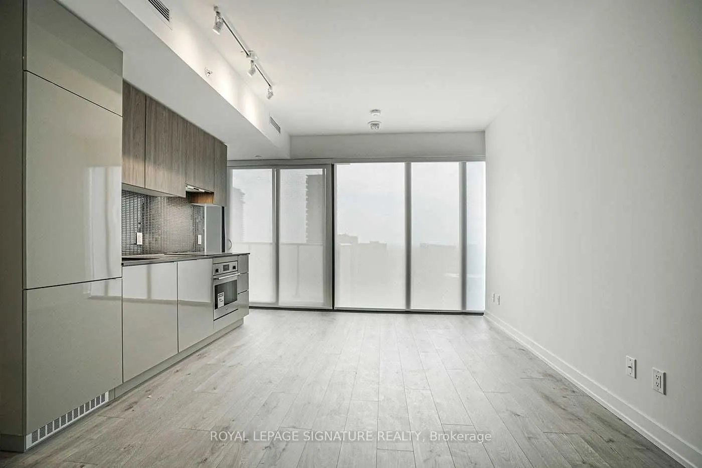 161 Roehampton Avenue, #4202