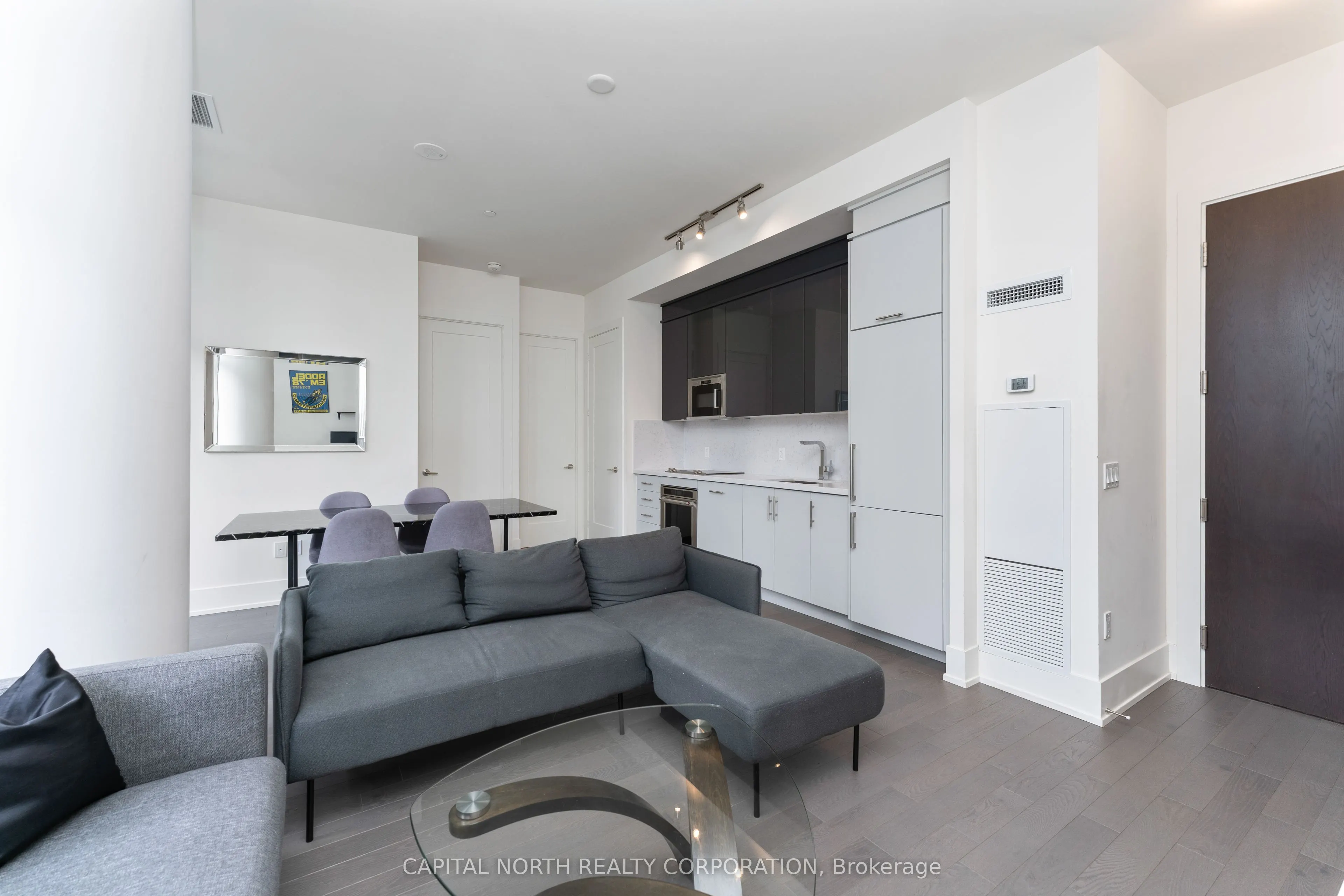 330 Richmond Street W, #Ph 02
