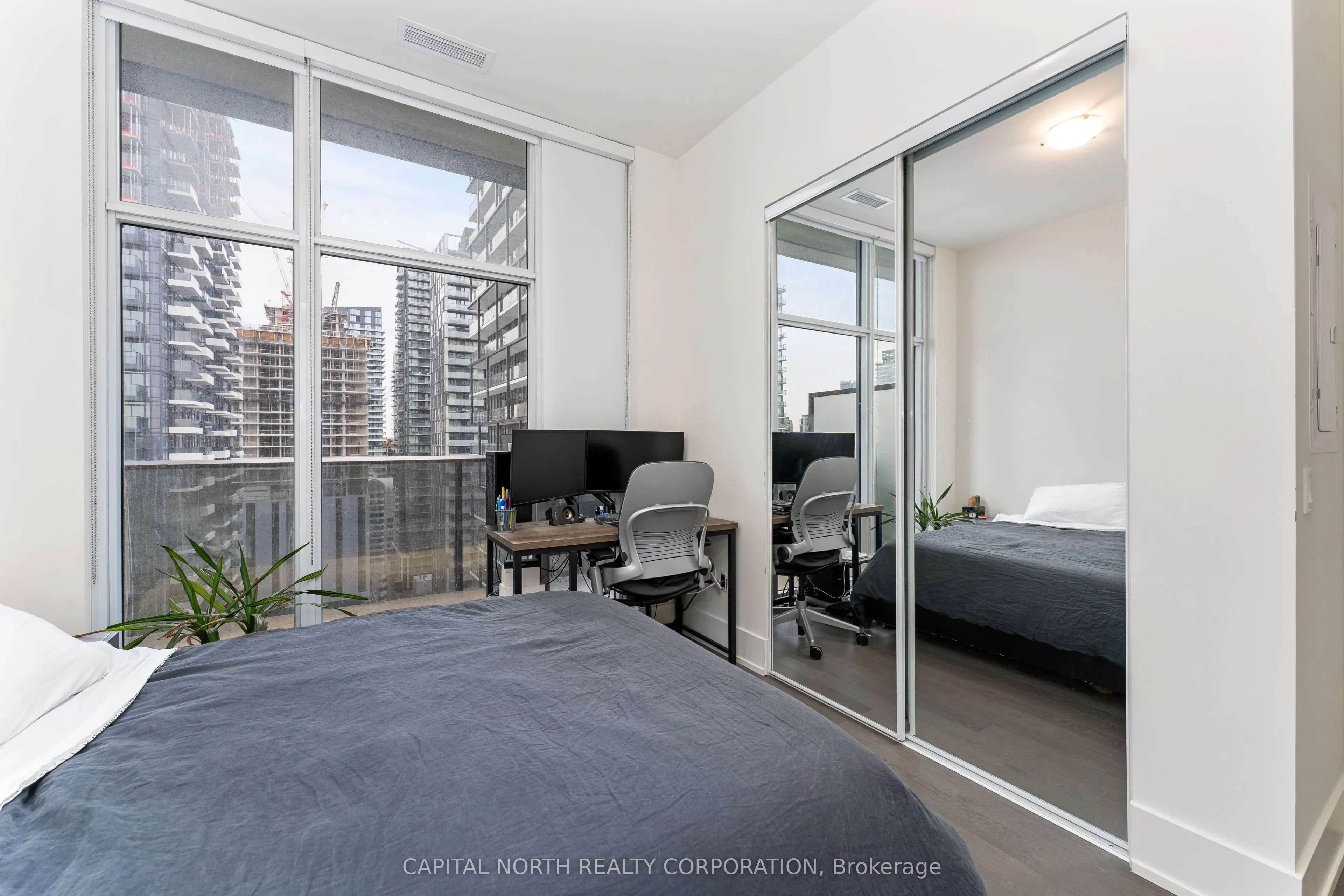 330 Richmond Street W, #Ph 02