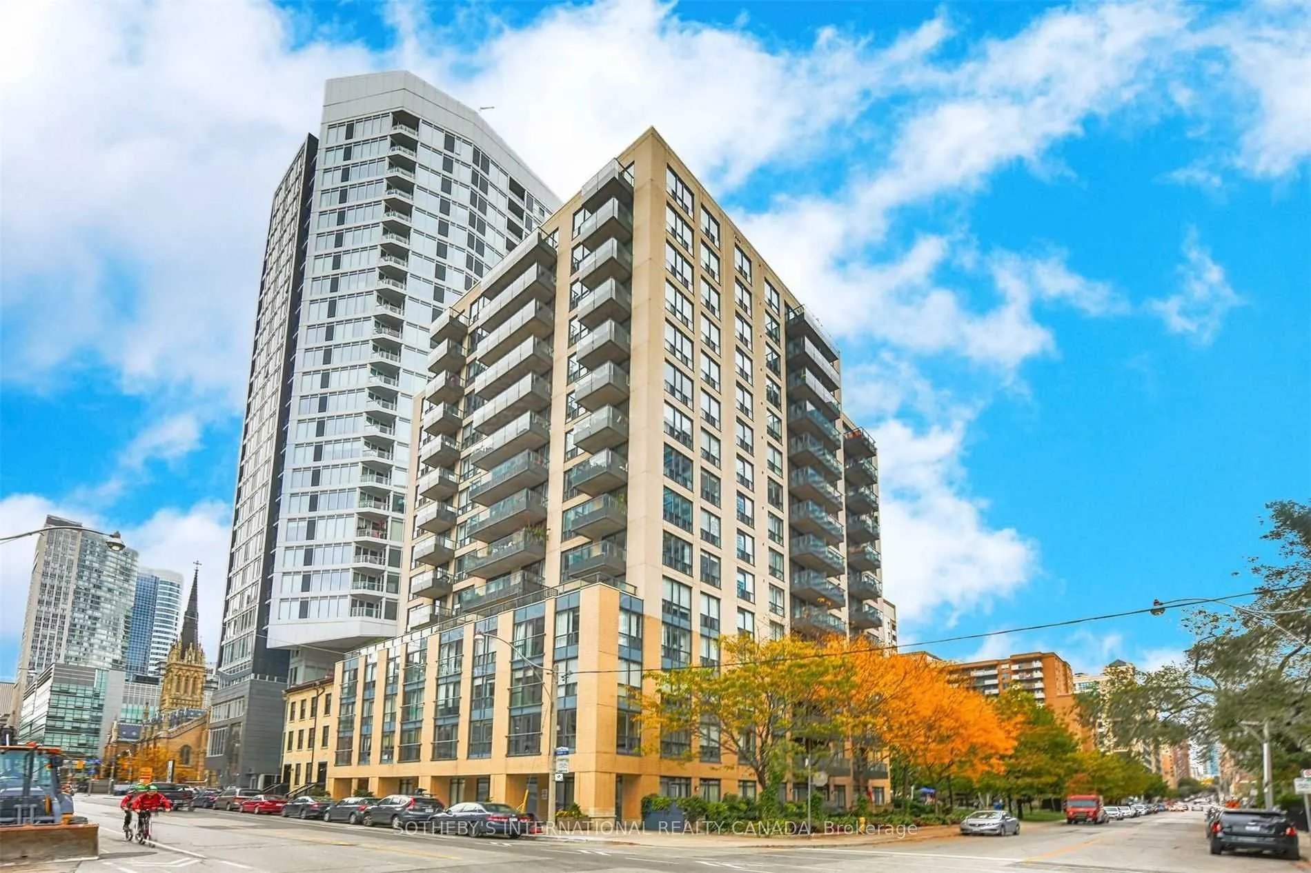 76 Shuter Street, #502