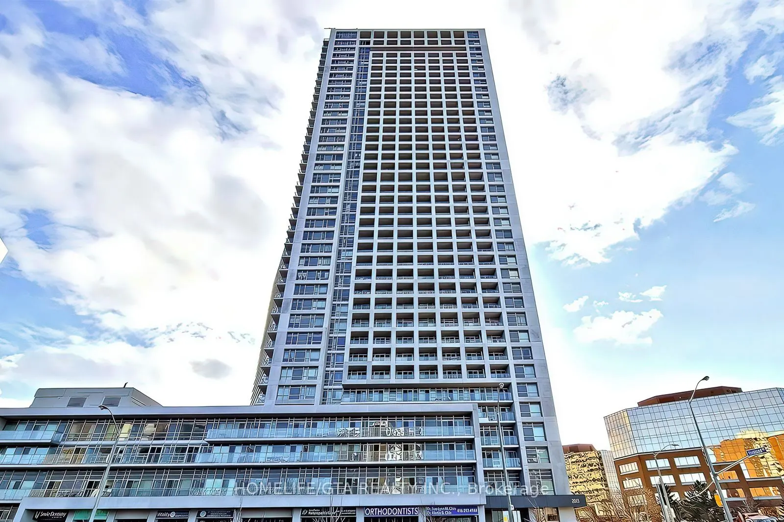 2015 Sheppard Avenue E, #1101