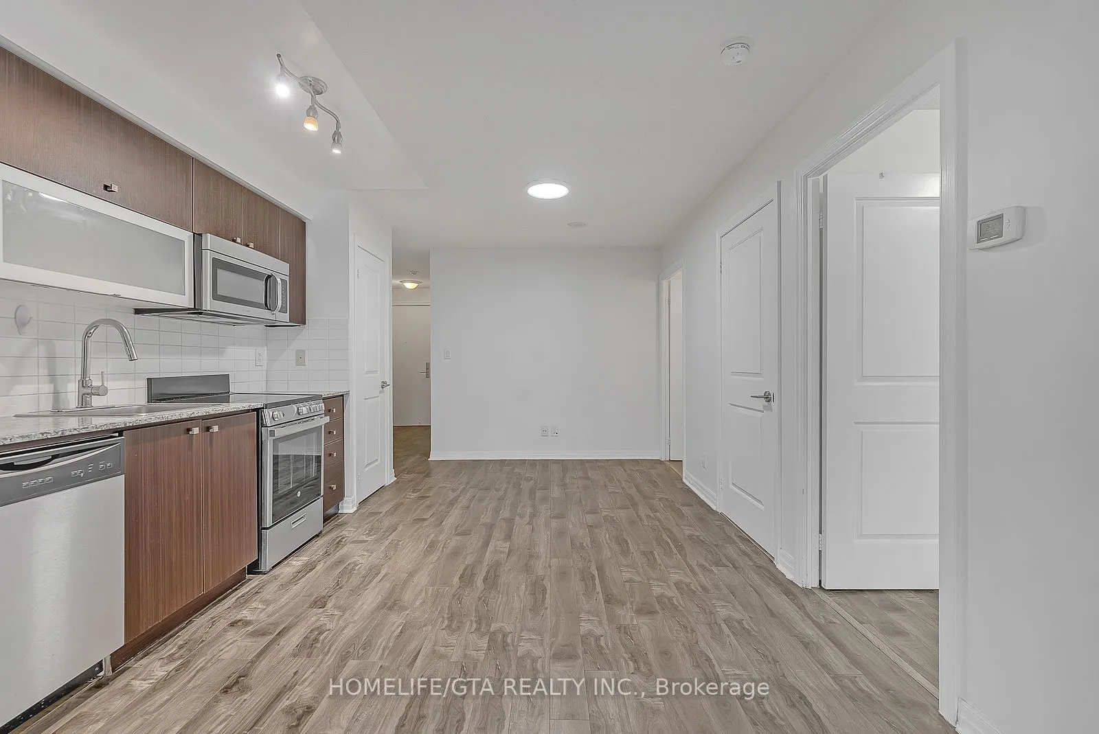 2015 Sheppard Avenue E, #1101
